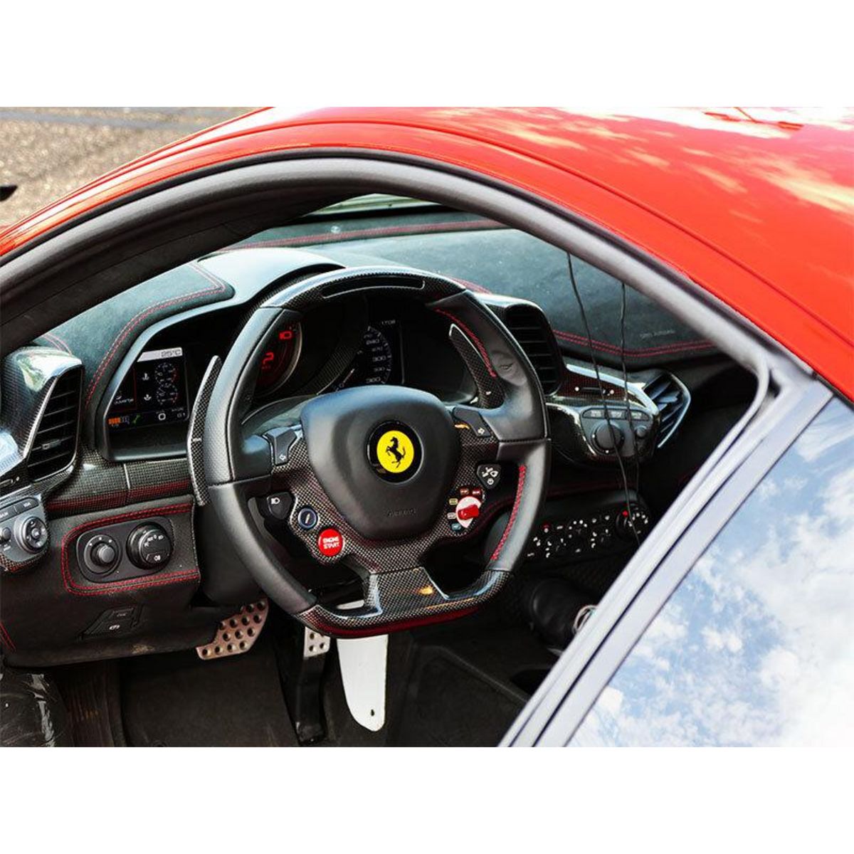 Smartbox Stage de pilotage : 3 tours sur le circuit de l'Anneau du Rhin en supercar - Coffret Cadeau Sport & Aventure