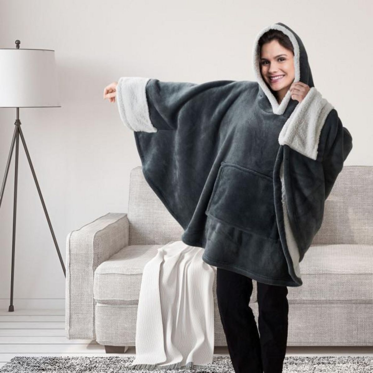 Paris Prix Plaid Poncho à Capuche  Sherpa  100x150cm Gris Foncé