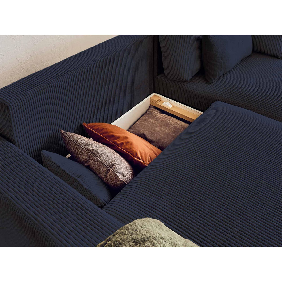 LISA DESIGN Pivoine - canapé d'angle réversible - 4 places - convertible avec coffre - en velours côtelé