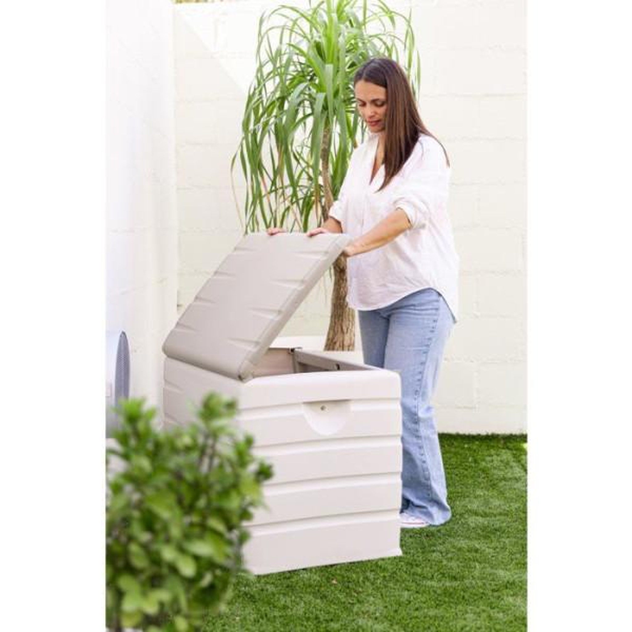 Voir la diapositive 3 : PLASTIKEN Coffre de rangement - PLASTIKEN - 260 L - 80 x 61 x 53 cm - Globo