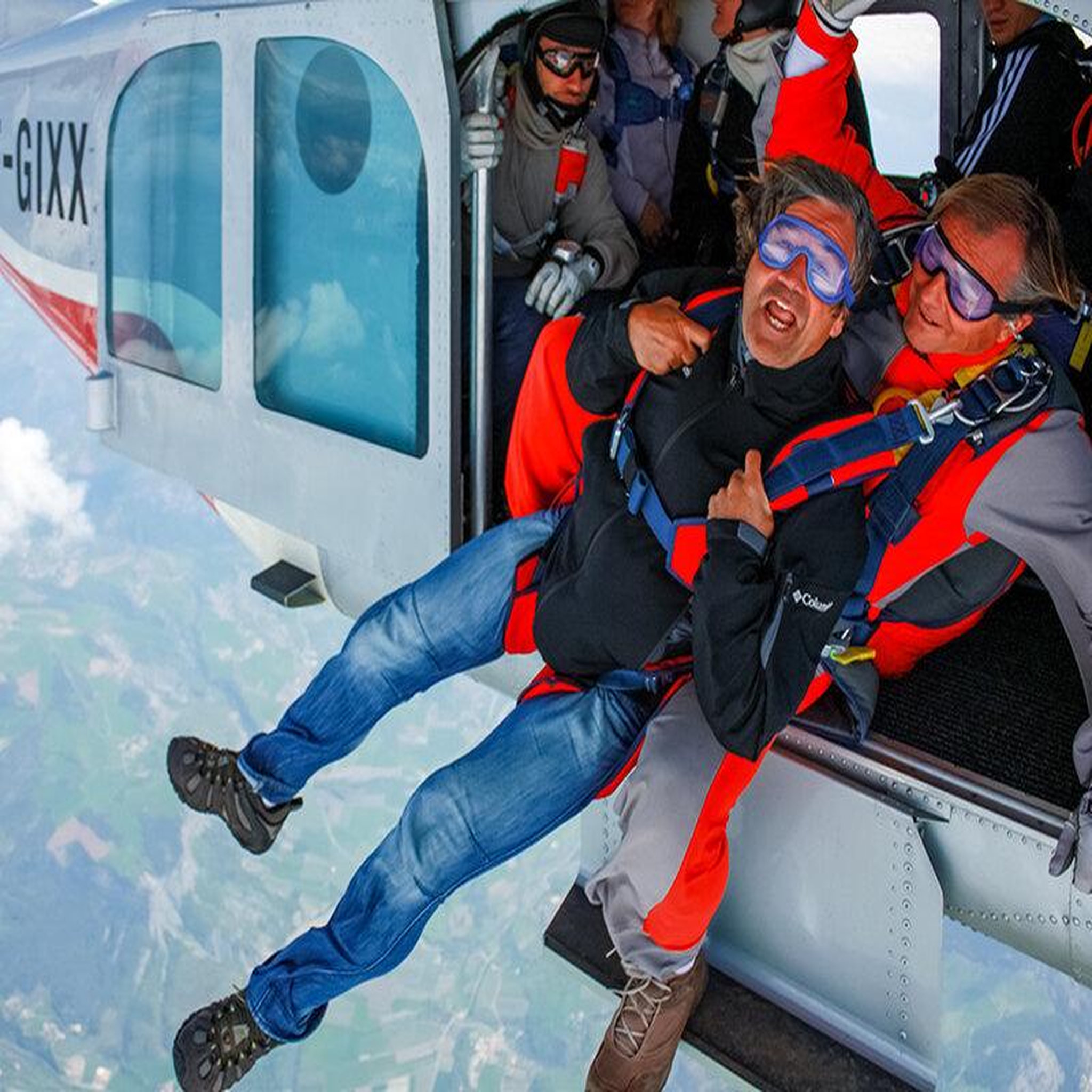 Voir la diapositive 2 : Smartbox Chute libre en tandem aux portes de gap - coffret cadeau sport & aventure