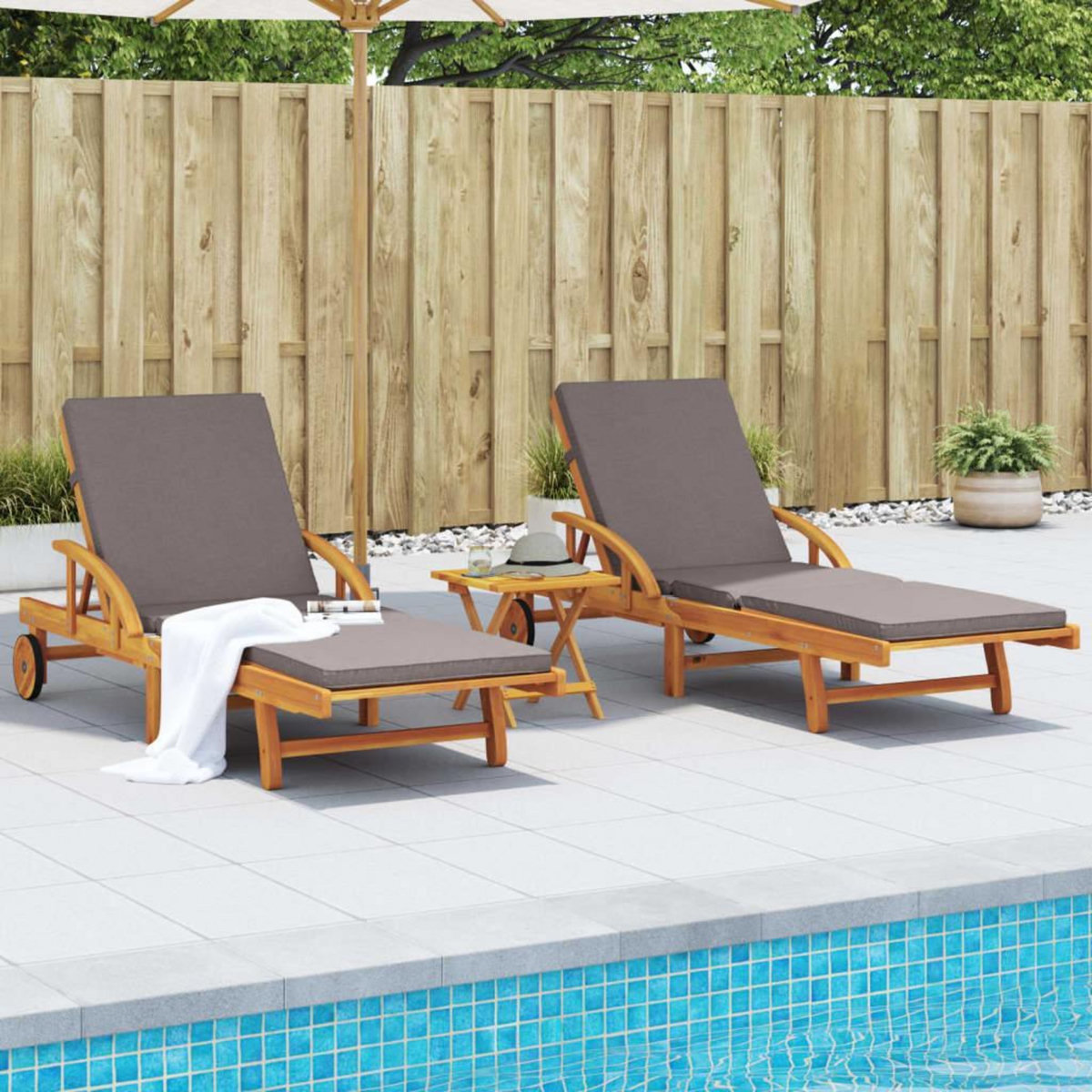 VIDAXL Chaises longues lot de 2 avec coussins 200x68x83 cm bois acacia