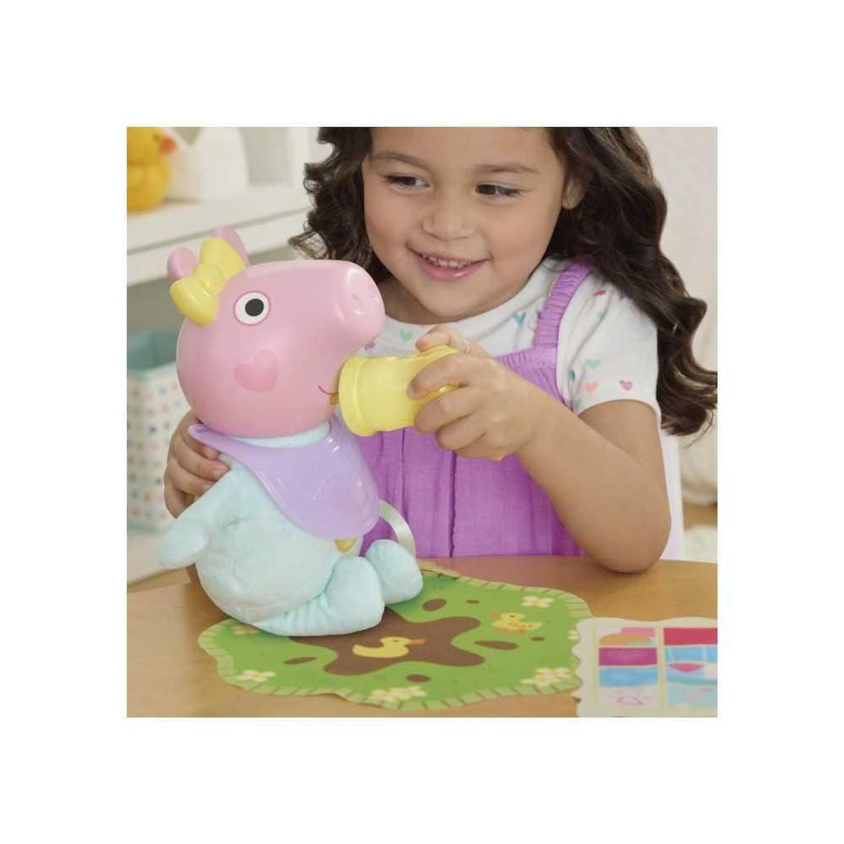 HASBRO Peppa Pig Gros câlins Evie, poupée interactive avec accessoires, des 3 ans