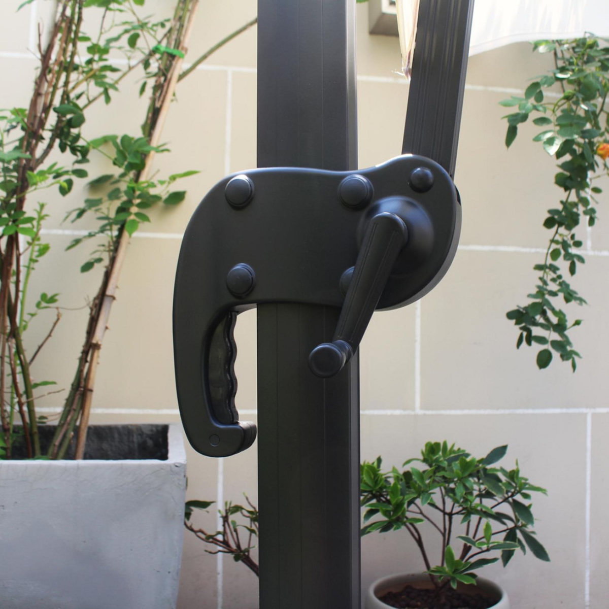 CONCEPT USINE Ensemble parasol marron 3x3m et 4 dalles à lester PALATINO