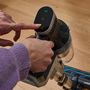 Voir la diapositive 4 : ESSENTIEL B Aspirateur balai EAMU 216 Easy Tech
