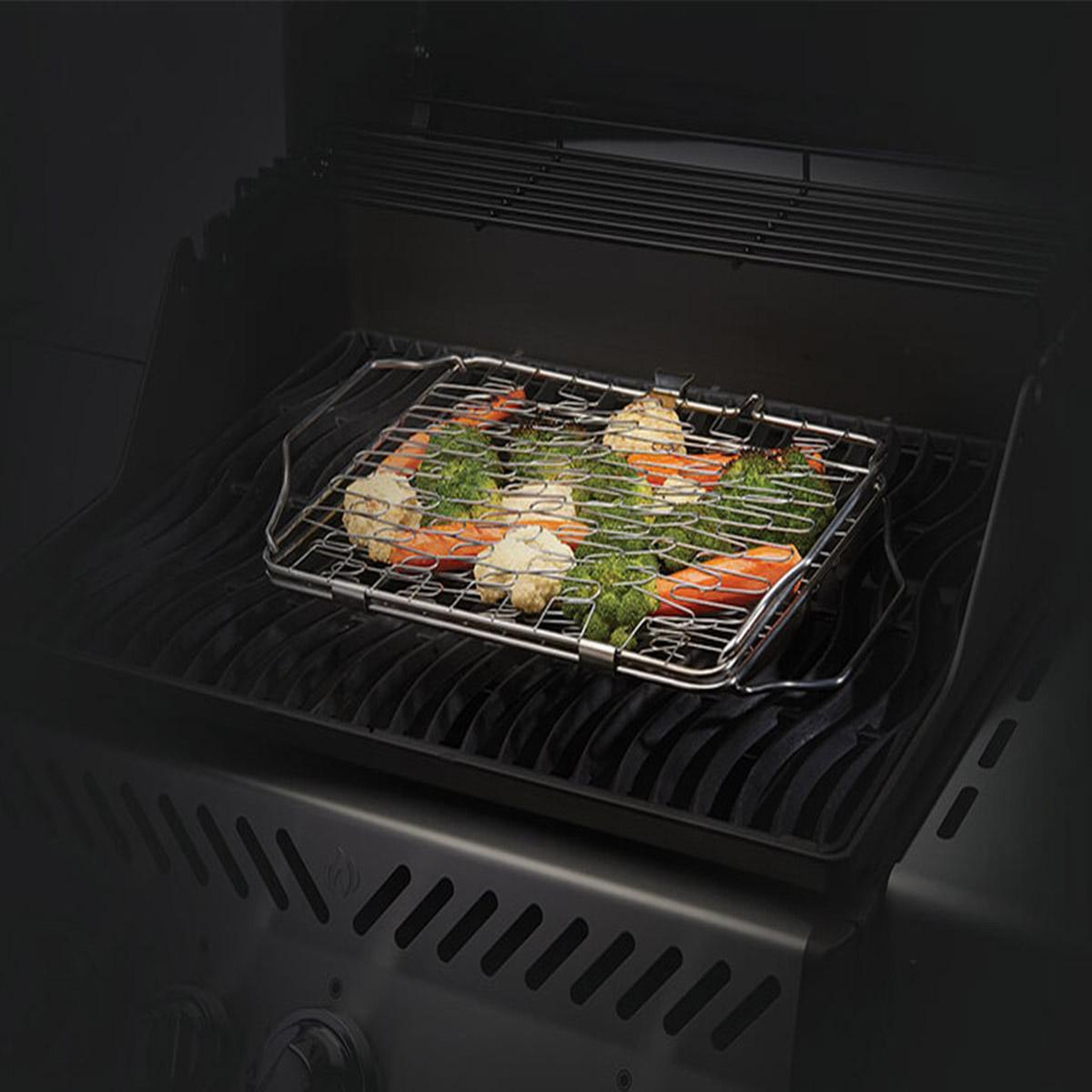 Voir la diapositive 3 : NAPOLEON Kit du chef Expert (8 brochettes, support ribs et grille pour légumes et poissons) - Napoleon