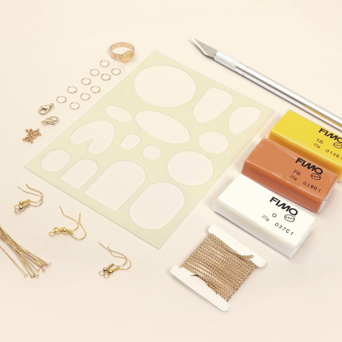 Graine créative Coffret DIY bijoux fleuris en pâte polymère