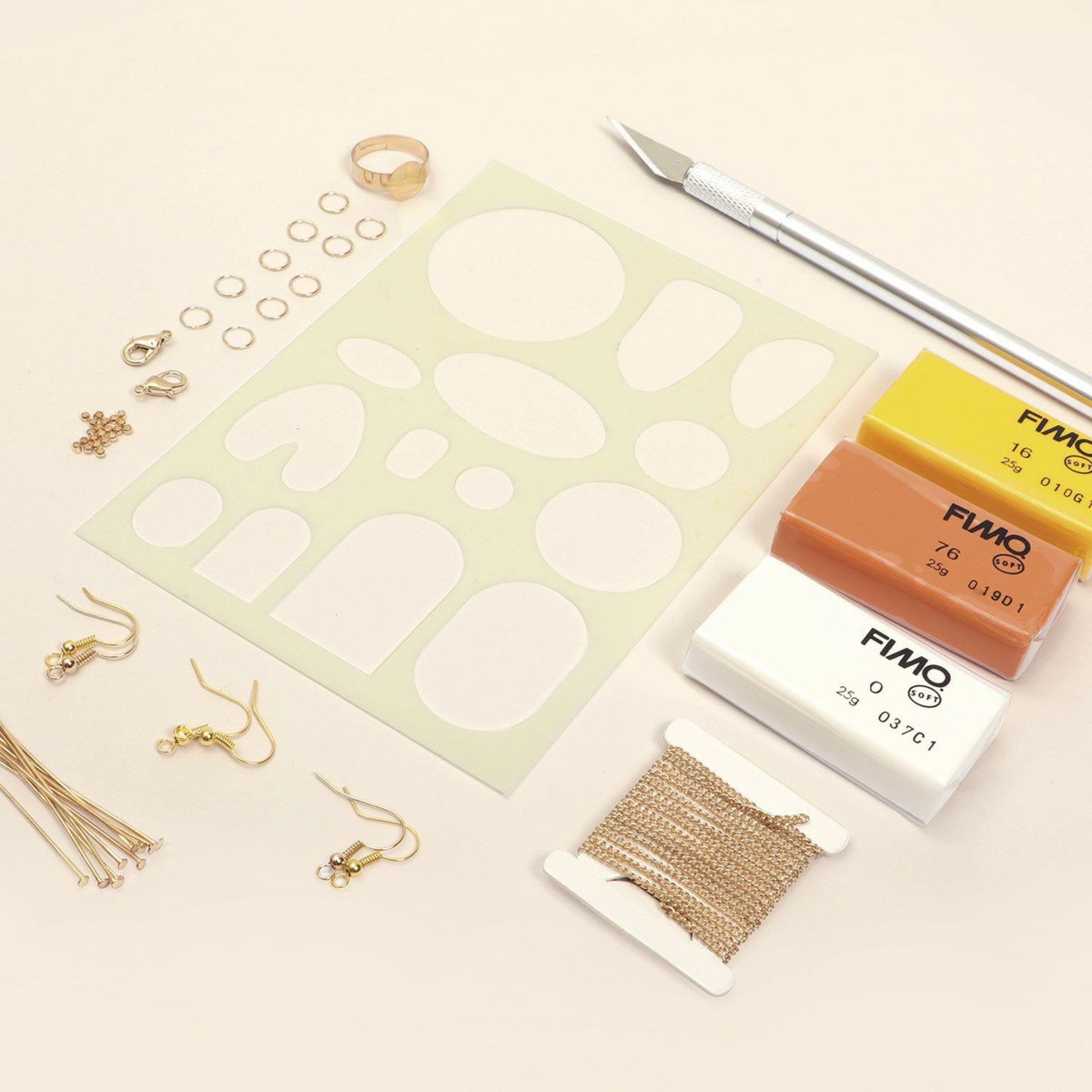 Graine créative Coffret DIY bijoux fleuris en pâte polymère