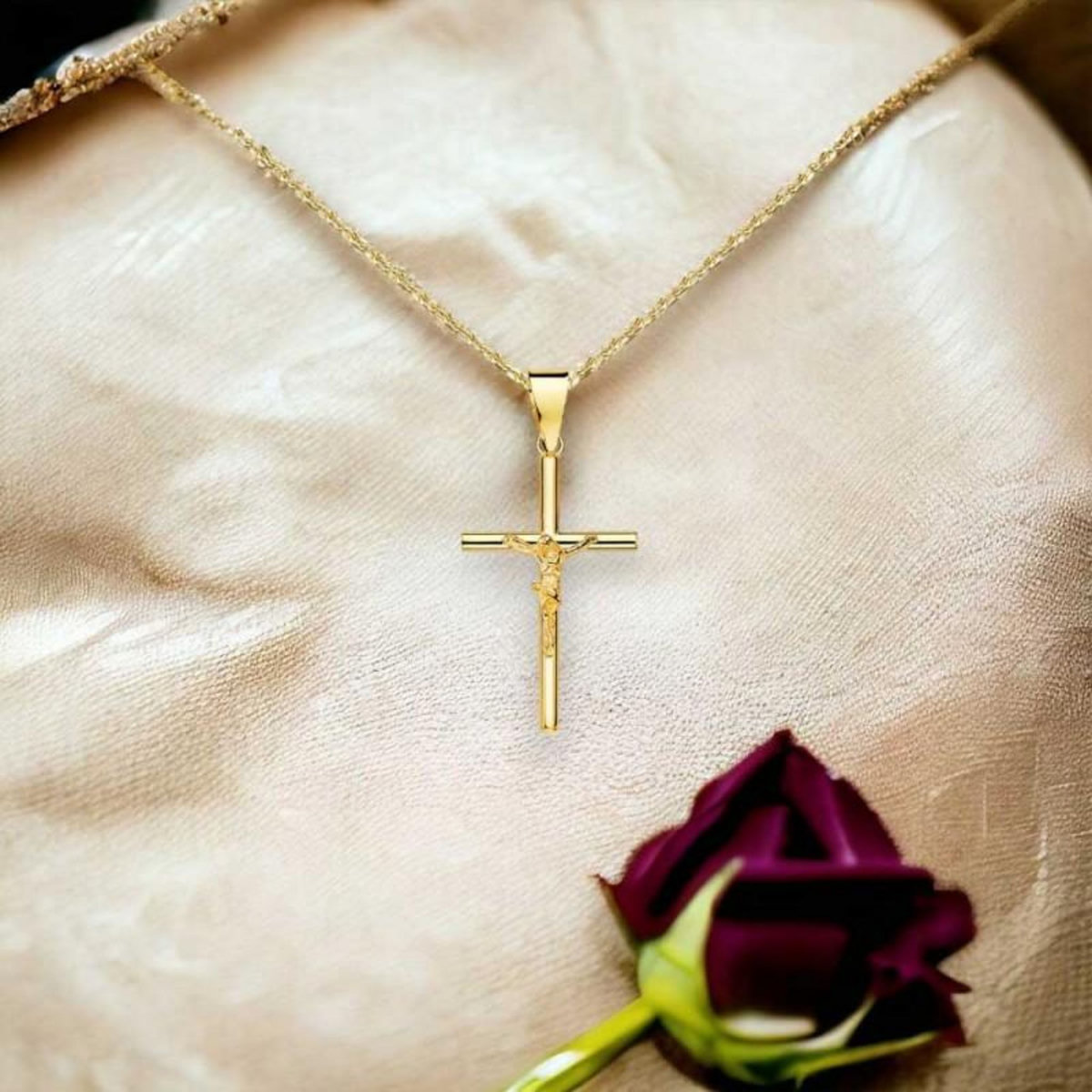 L'ATELIER D'AZUR Collier - Médaille Croix Or 18 Carats 750/000 - Christ sur la Croix - Chaine Dorée