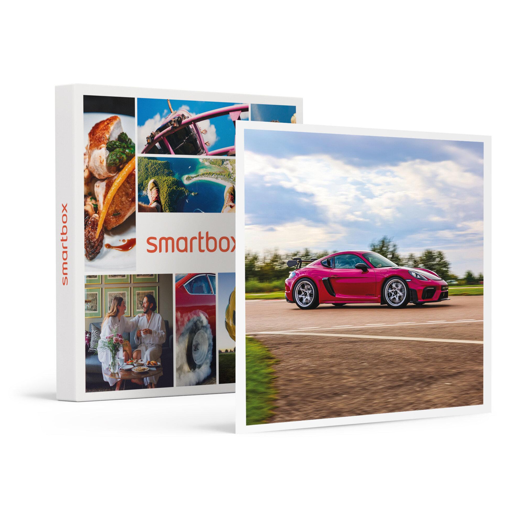 Voir la diapositive 1 : Smartbox Stage de pilotage : 3 tours sur le circuit de Montlhéry en Porsche Cayman 718 GT4 RS - Coffret Cadeau Sport & Aventure