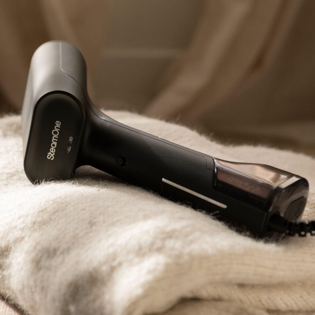 Steamone Défroisseur vapeur EUDTC120B Simon XL