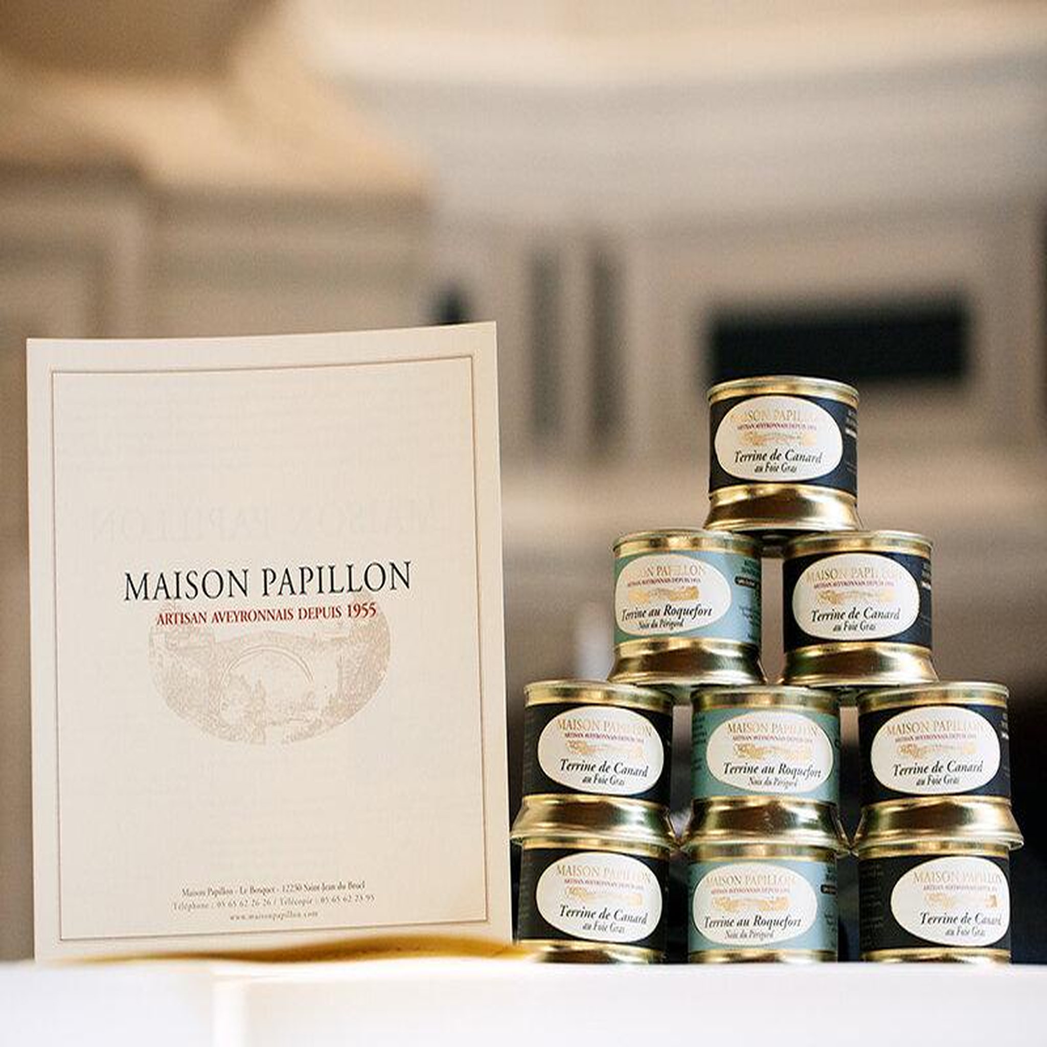 Voir la diapositive 2 : Smartbox Coffret gourmand de foie gras et terrines fabriqués en aveyron - coffret cadeau gastronomie