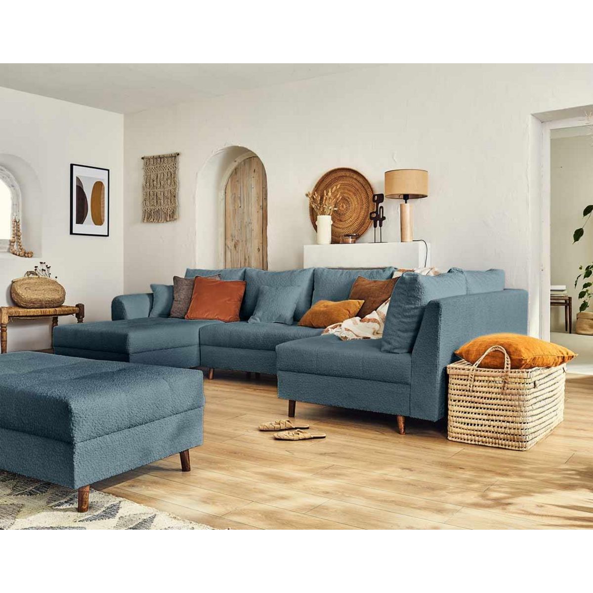 LISA DESIGN Rune - canapé panoramique d'angle droit - 7 places - avec pouf d'appoint - en tissu bouclette