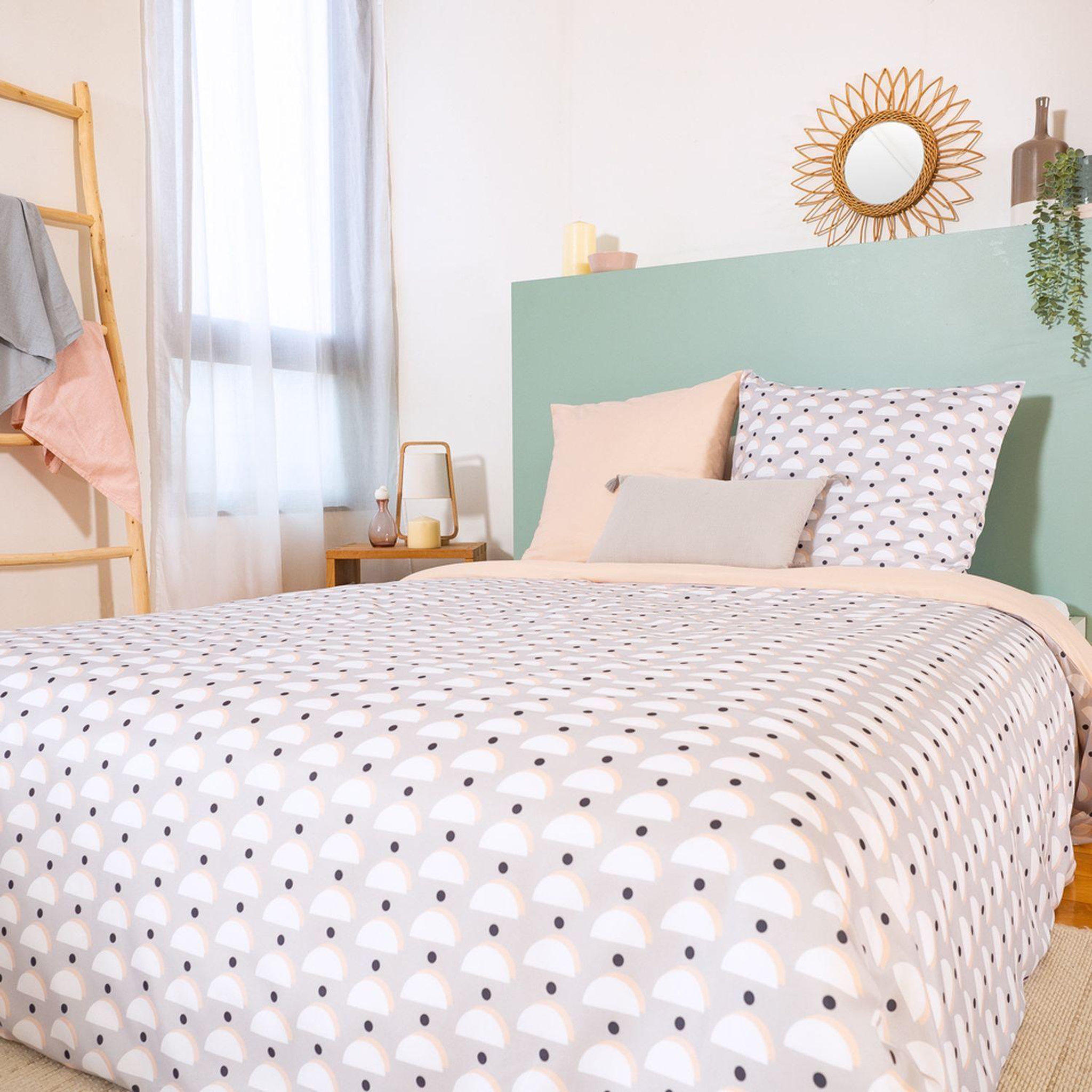 Voir la diapositive 2 : COTE DECO Parure de lit aliso - microfibre 72 g/m² - 220 x 240 cm - gris