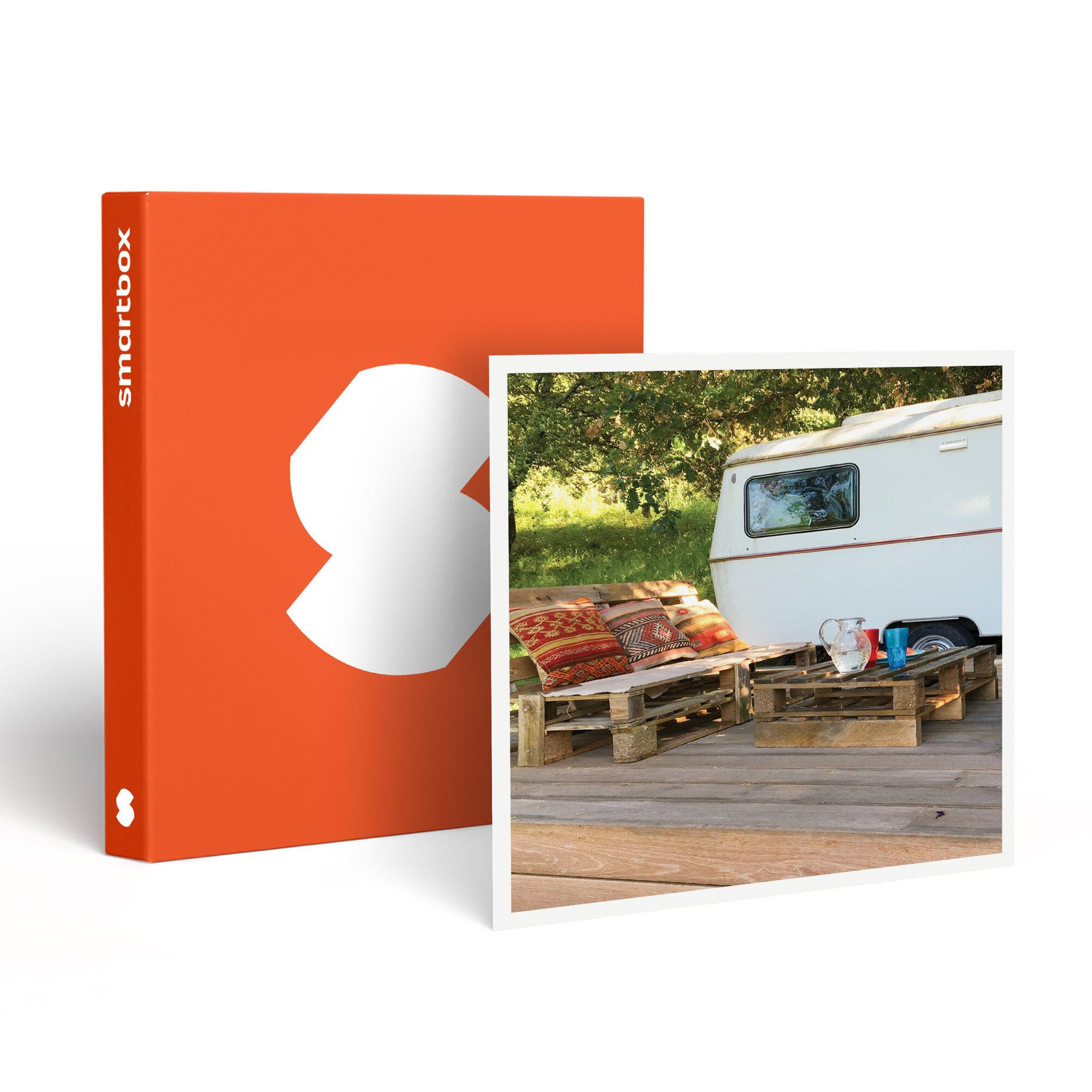 Smartbox Séjour de charme : 4 jours en caravane vintage avec piscine près de sainte-maxime - coffret cadeau séjour