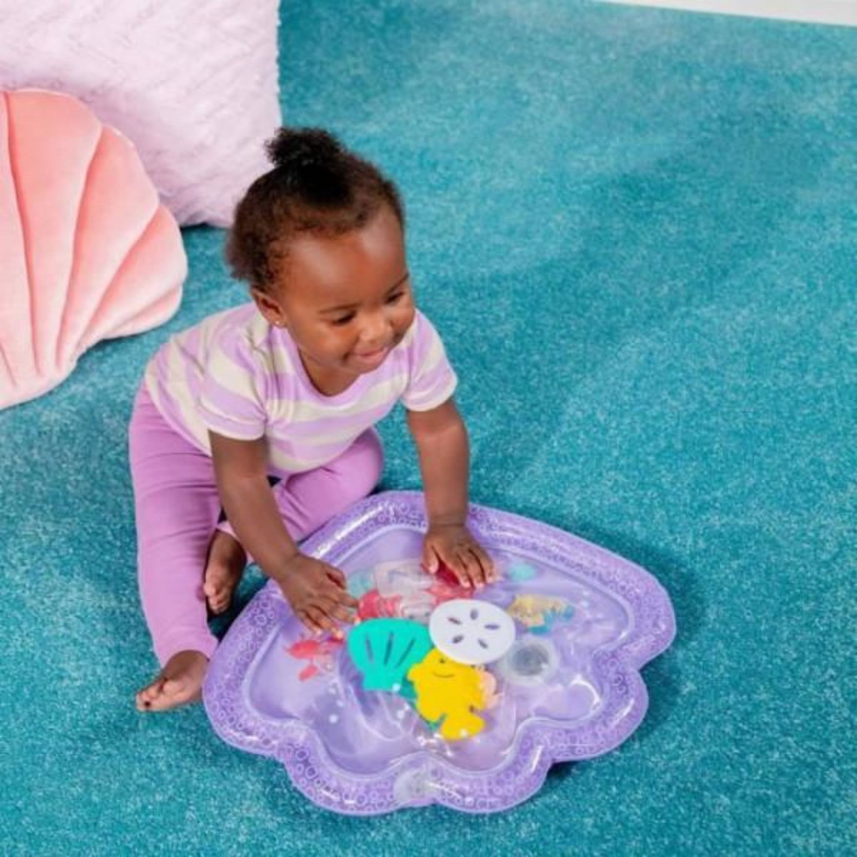 DISNEY DISNEY BABY -ARIEL- Tapis d'eau pour bébé, jeu sensoriel et d'éveil?, gonflable, facile a nettoyer, pliable, jouets des la na