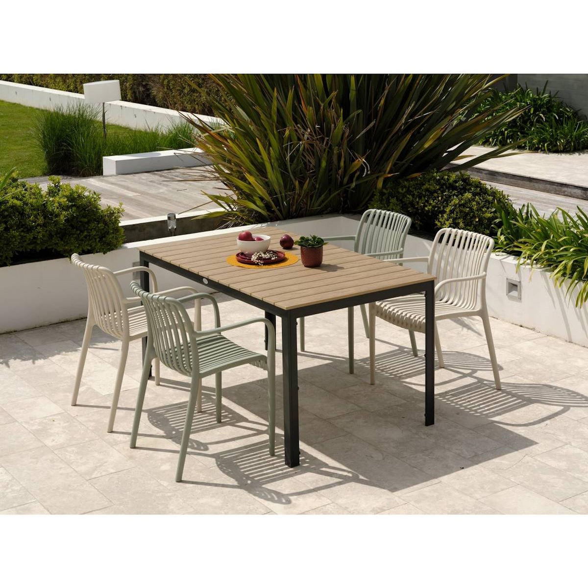Paris Prix Ensemble Table de Jardin & 4 Fauteuils  Boston & Tiago  150cm Multicolore
