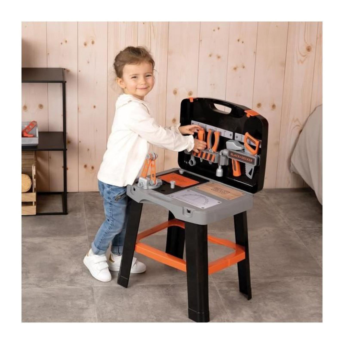 SMOBY Smoby - Black and Decker -Etabli Bricolo Smart - Jeu d'imitation - Mallette qui se transforme en établi - 33 accessoires inclus