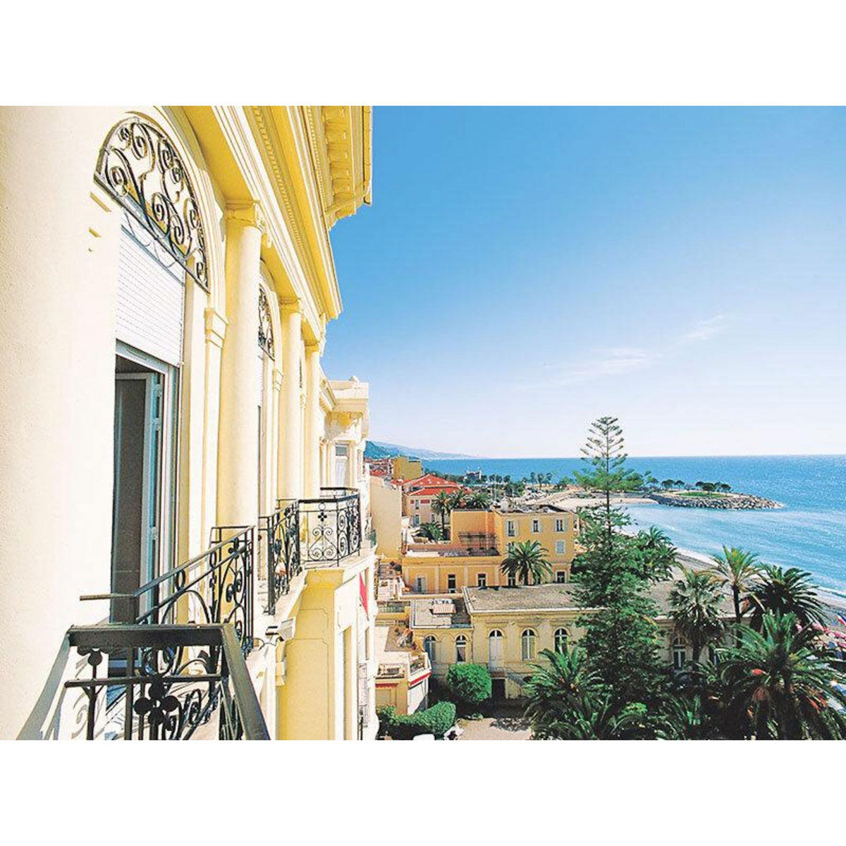 Smartbox 2 jours sur la promenade du Soleil à Menton - Coffret Cadeau Séjour