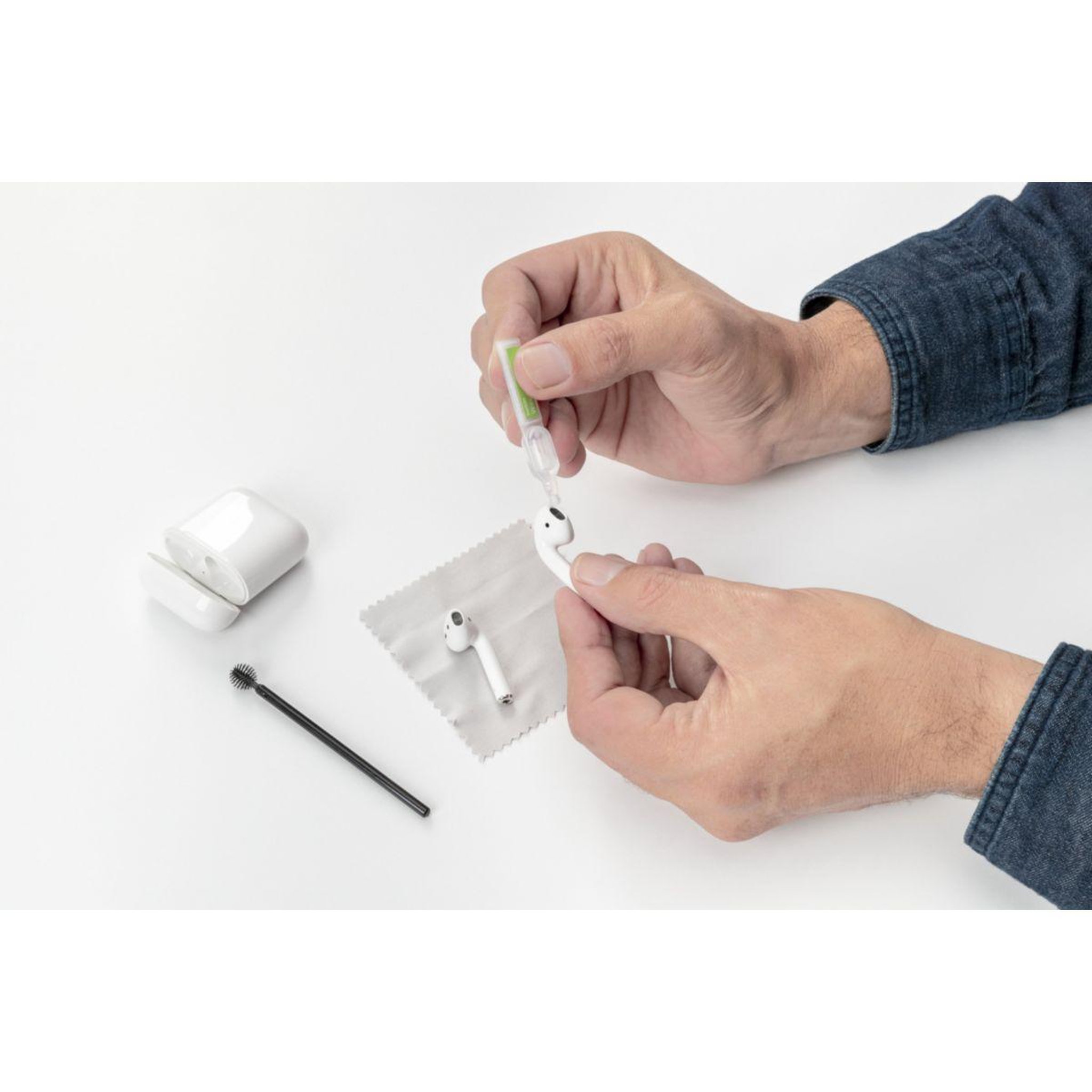 Voir la diapositive 4 : Belkin Kit Nettoy. pour écouteur