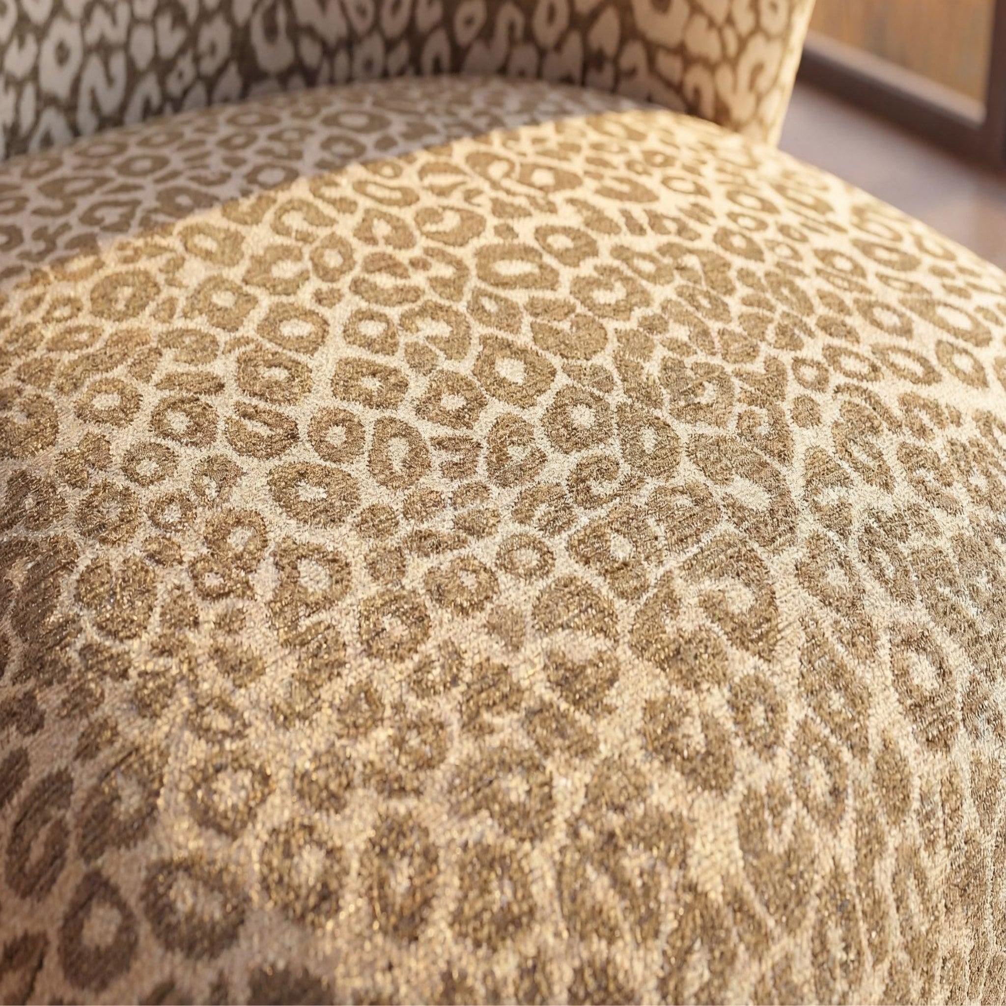 Voir la diapositive 5 : CASANOVA PARIS Capri - fauteuil tissu imprimé animalier