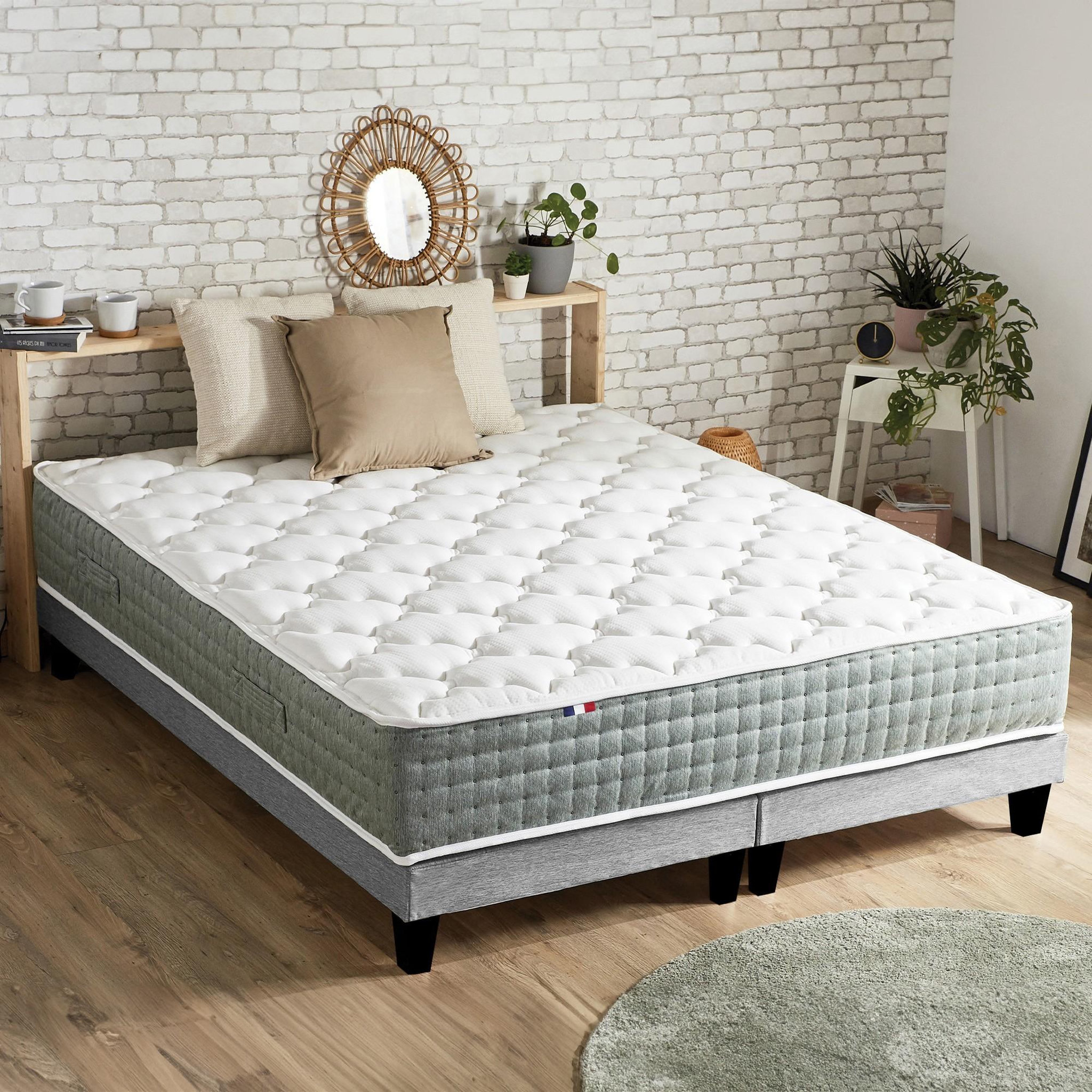 Voir la diapositive 2 : IDLITERIE Ensemble matelas à ressorts HYGGE et sommier déco pour un confort optimal