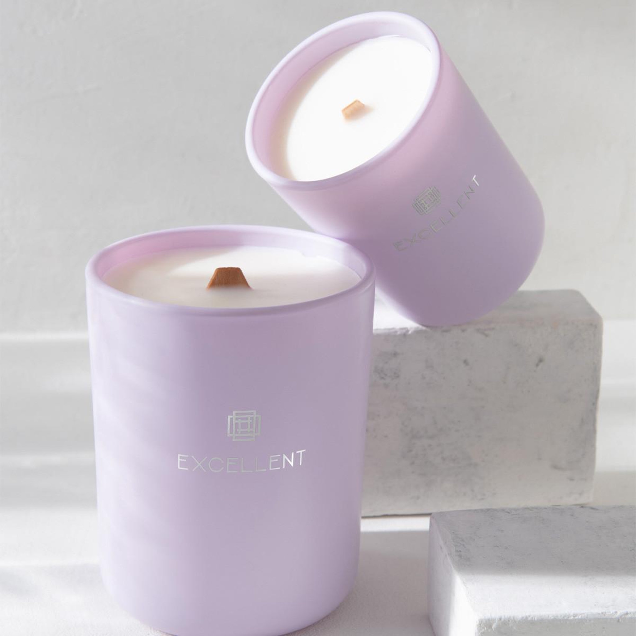 Voir la diapositive 3 : J-LINE Bougie parfumée en verre  excellent  14cm siberia fir lilas