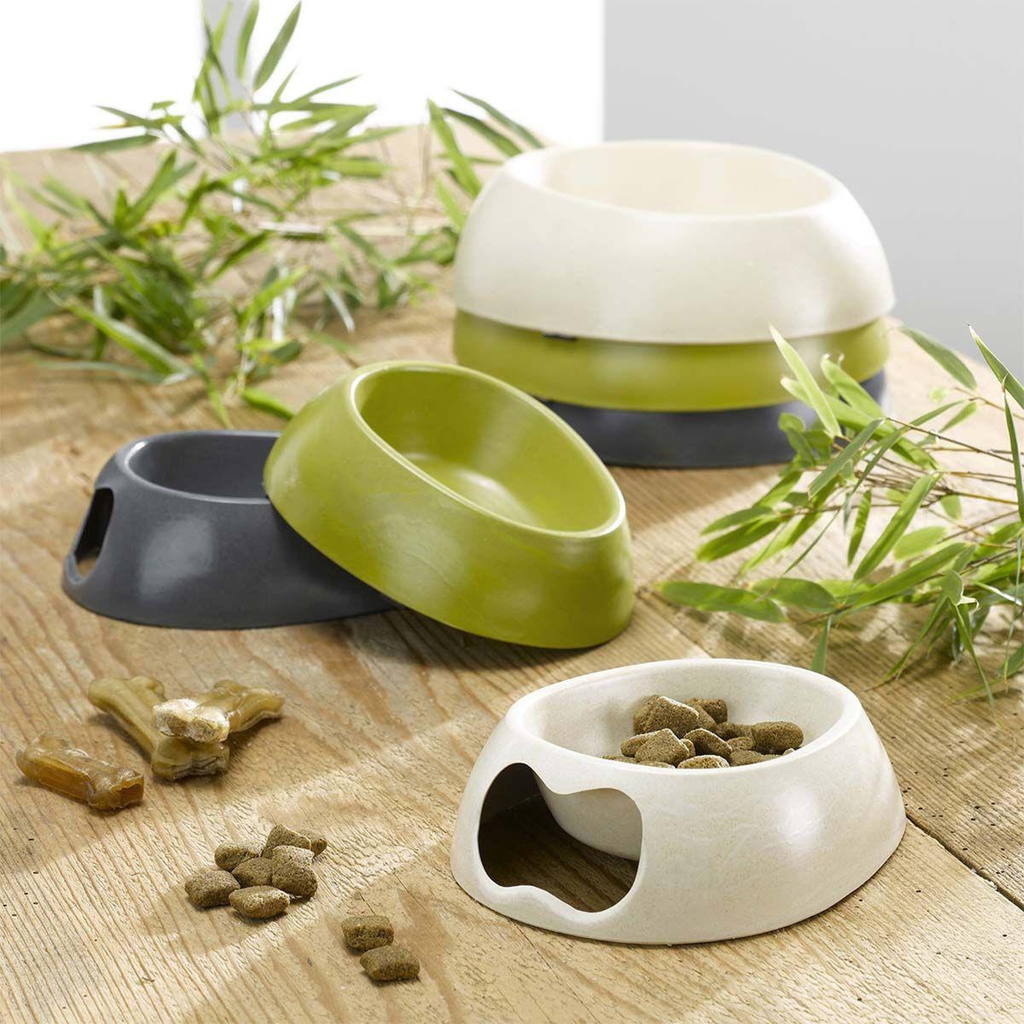Voir la diapositive 3 : HOMEA Gamelle pour chien & chat  bambou  22cm naturel