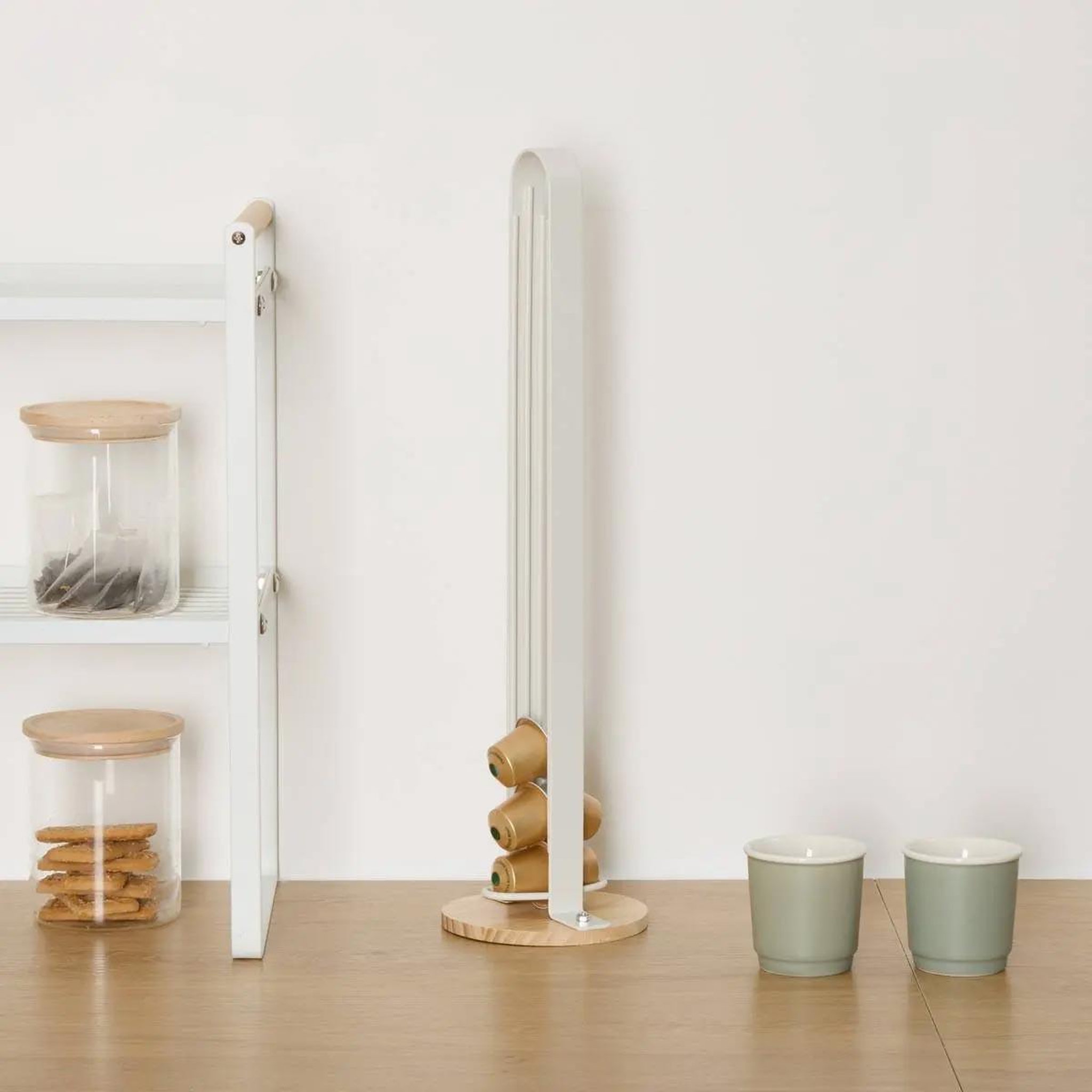 Voir la diapositive 2 : FIVE Porte-capsules en métal  balm  40cm blanc