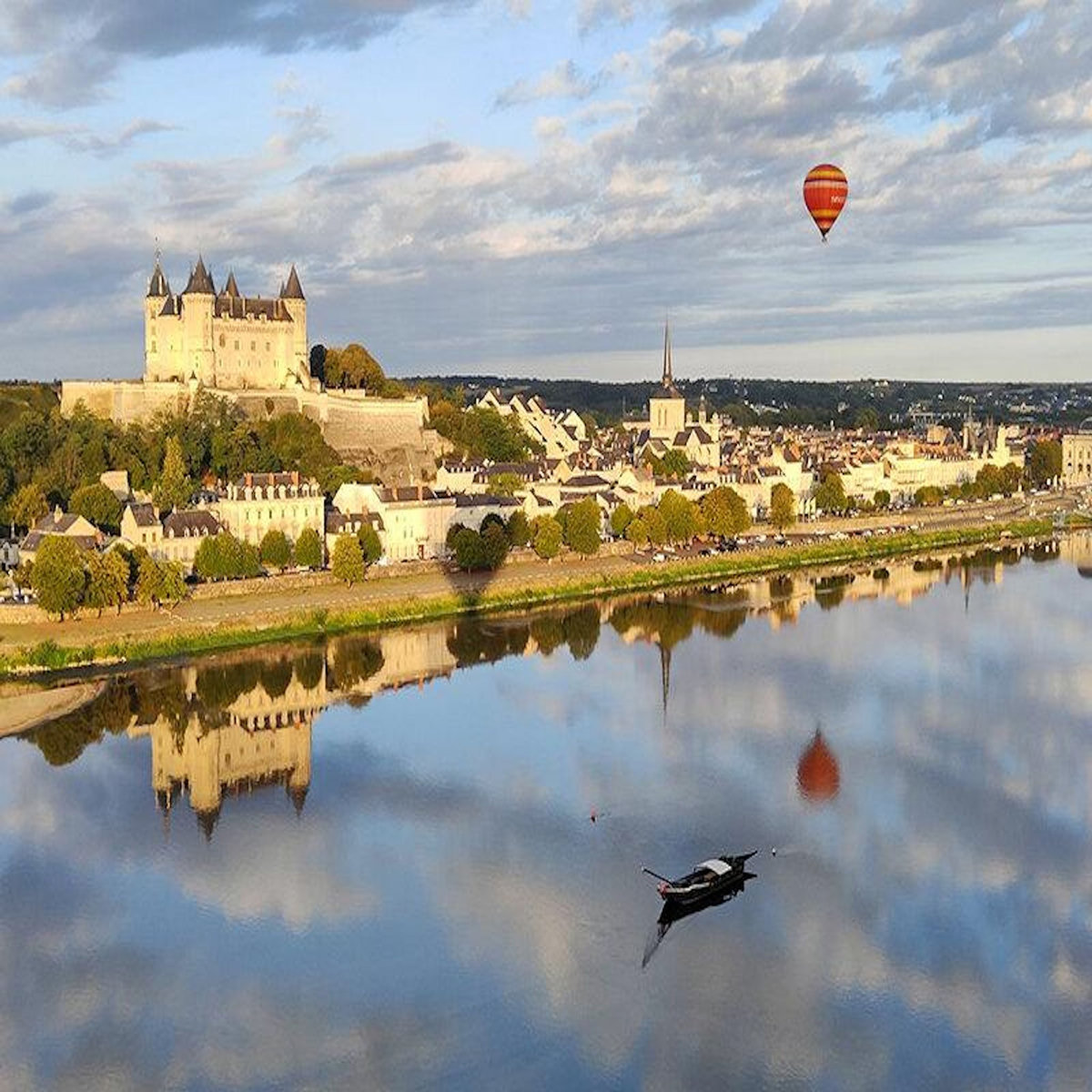 Smartbox Vol en montgolfière pour 2 personnes près de Chinon - Coffret Cadeau Sport & Aventure