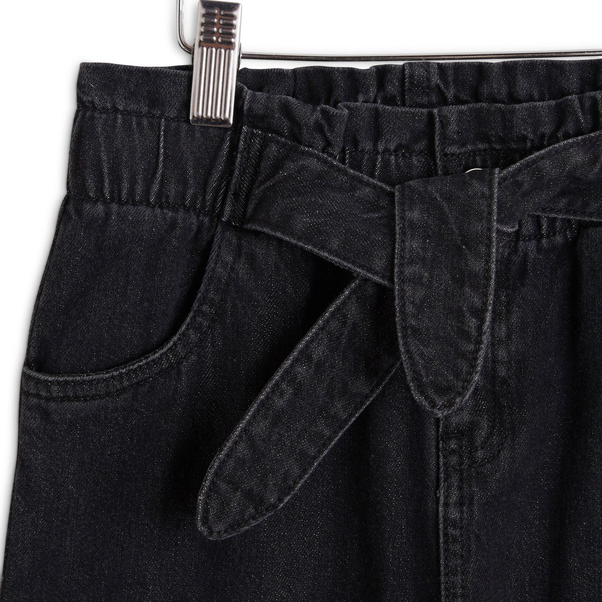 INEXTENSO Jean carotte fille noir avec noeuds