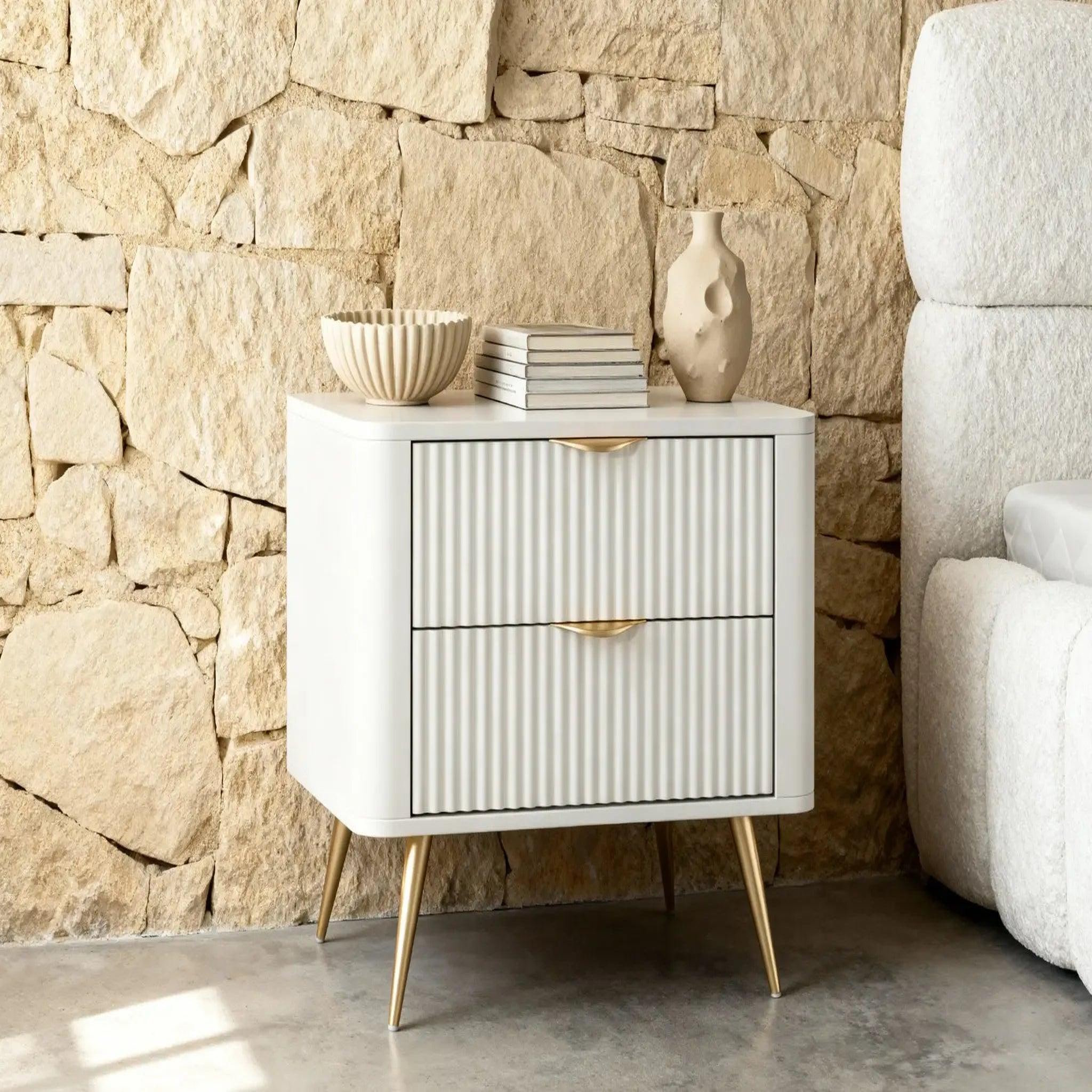 Voir la diapositive 2 : CASANOVA PARIS Joudy - table de chevet 63cmeffet rainuré