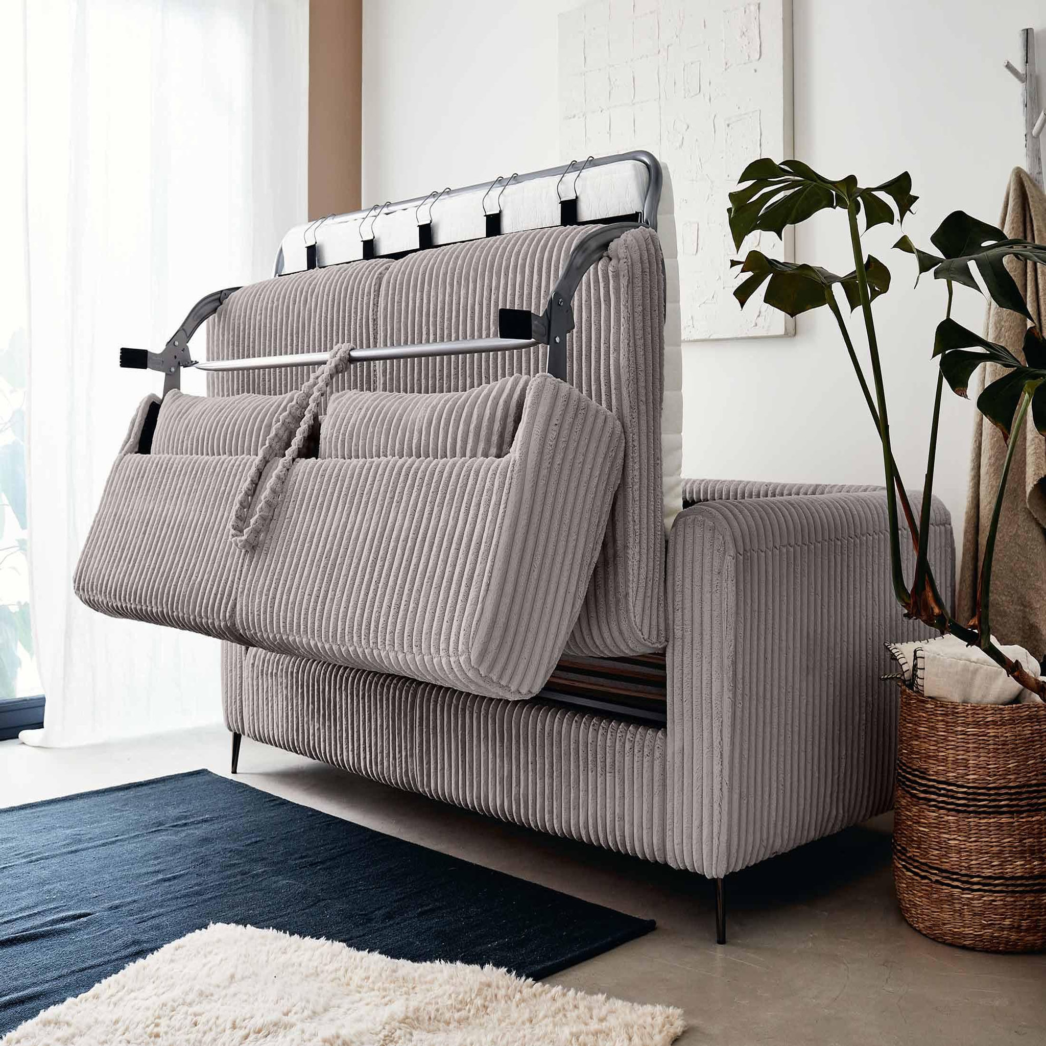 Voir la diapositive 2 : LISA DESIGN Owen - canapé 3 places convertible express couchage quotidien 140 cm matelas 12 cm en velours côtelé grosses côtes