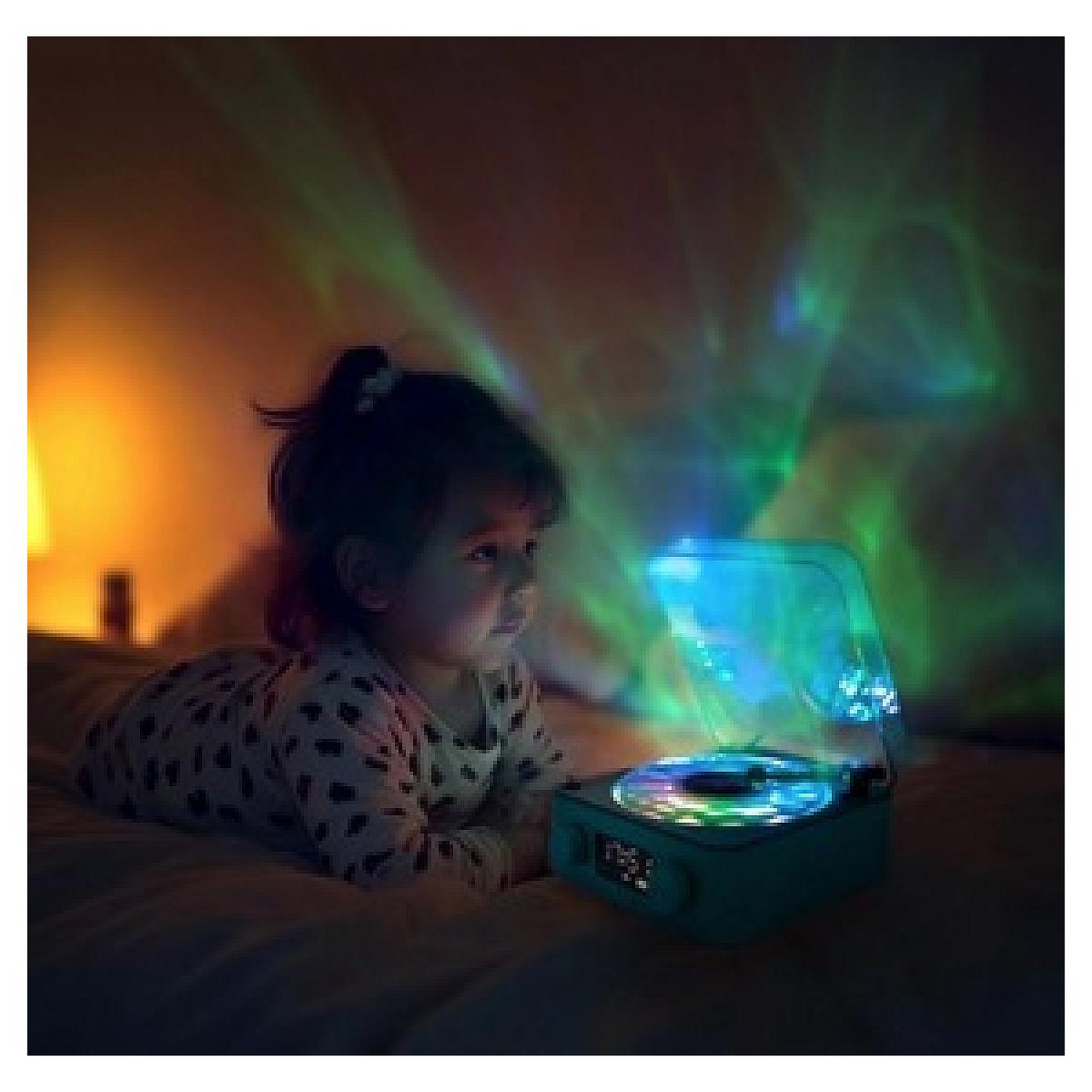 Voir la diapositive 3 : LITTLE L Veilleuse Tourne-disque Sensoriel Magic Wave NATURE AT HOME -