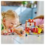Voir la diapositive 8 : LEGO City 60375 La caserne et le camion de pompier, Jouet avec Véhicule d&rsquo;Urgence, Jouet Éducatif
