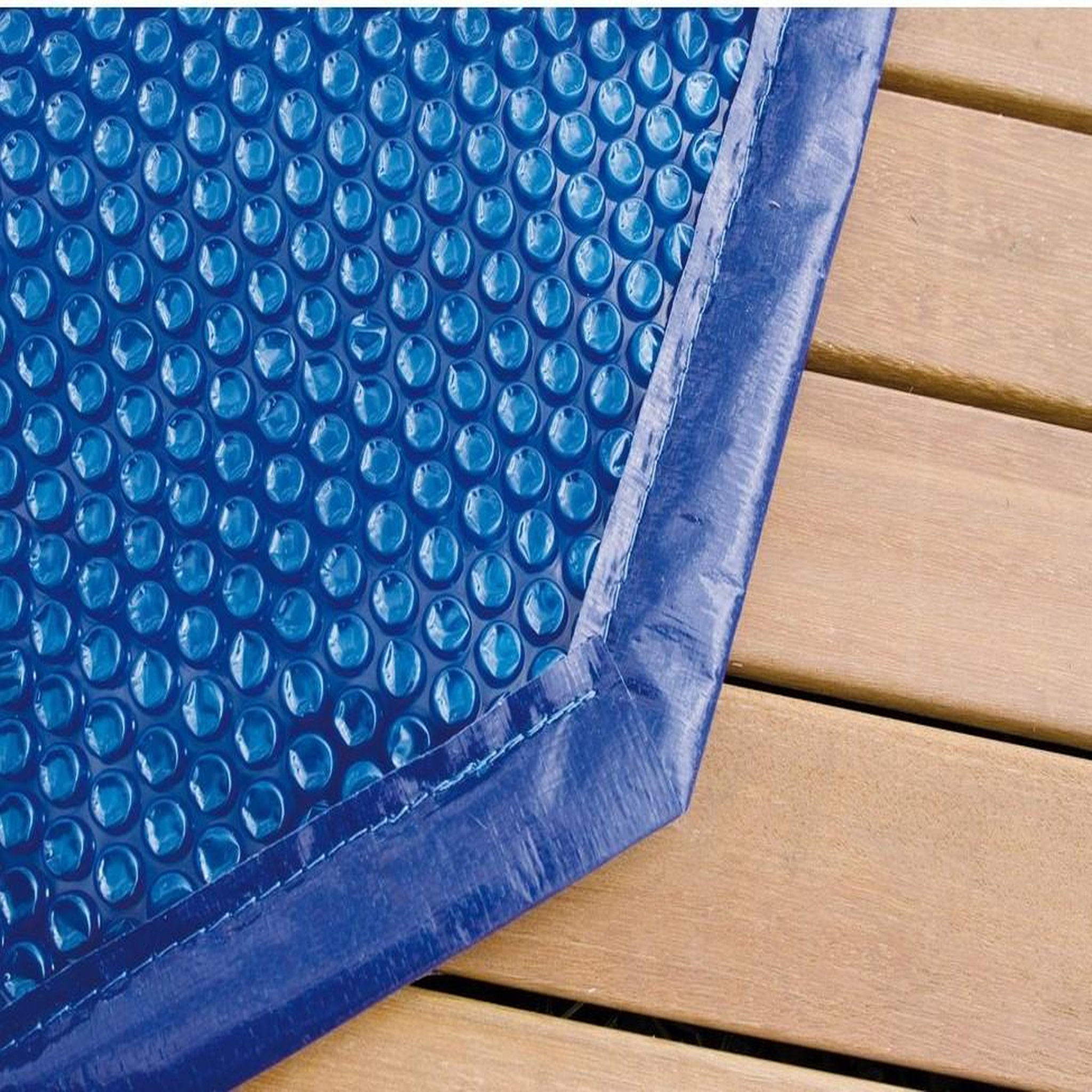 Voir la diapositive 2 : Piscine bois Océa  355x550 - H120cm - Liner Beige Bâche à bulles bordée - 355x550 cm
