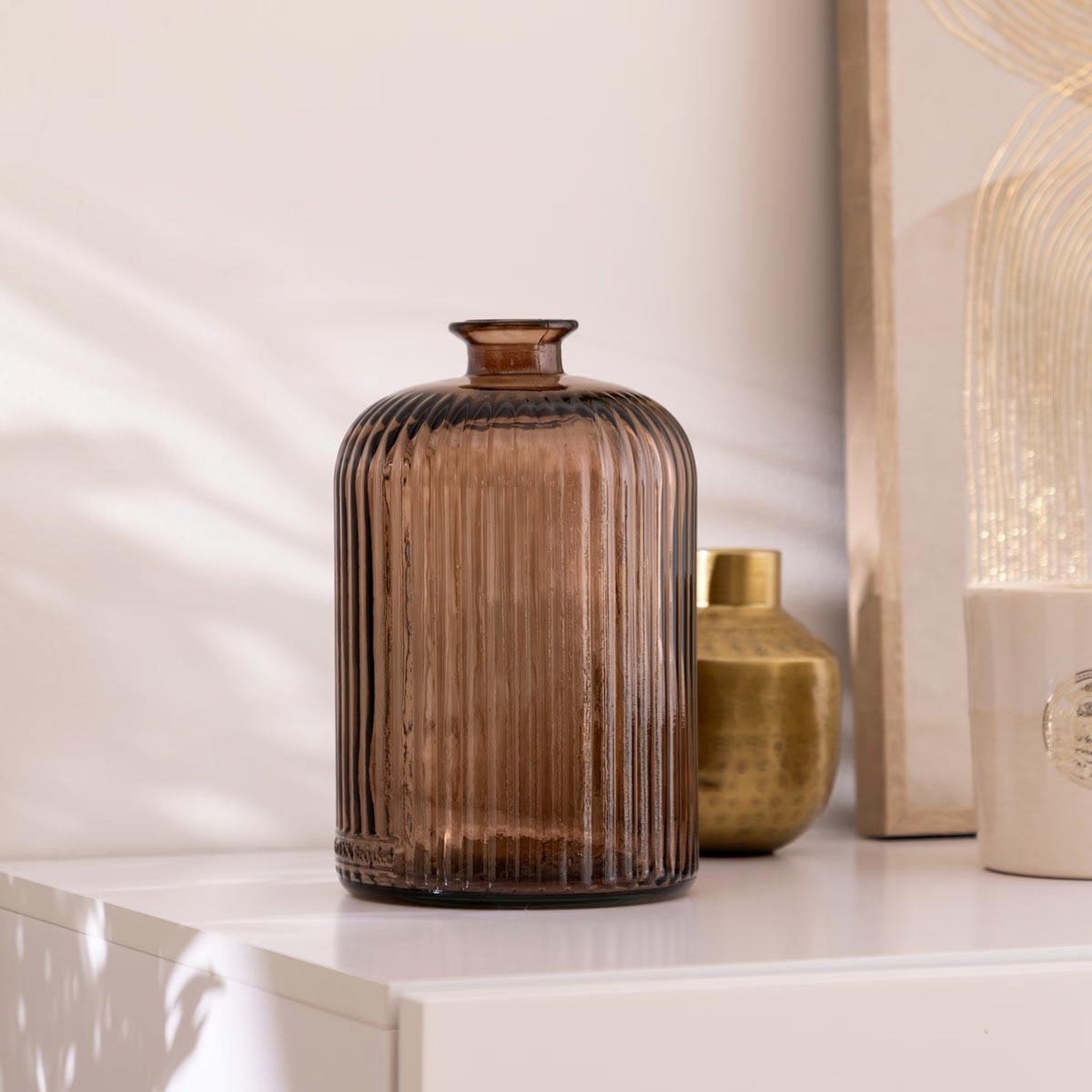 Voir la diapositive 3 : ATMOSPHERA Vase design en verre  luz  23cm marron