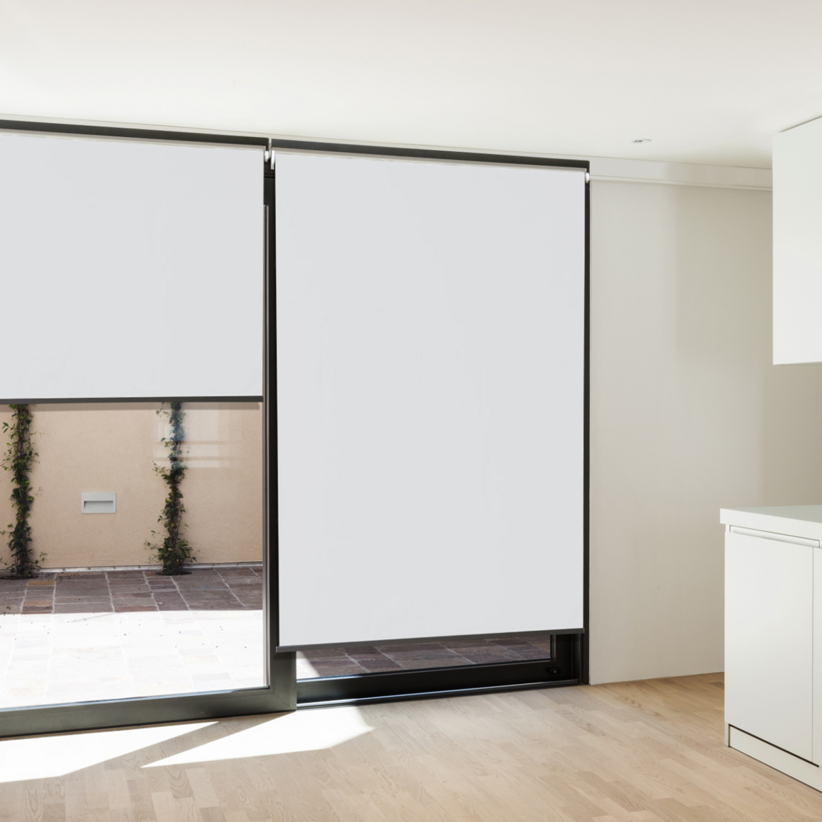 ID MARKET Lot de 3 stores enrouleurs L.124 x H. 225 CM pour pergola blanc