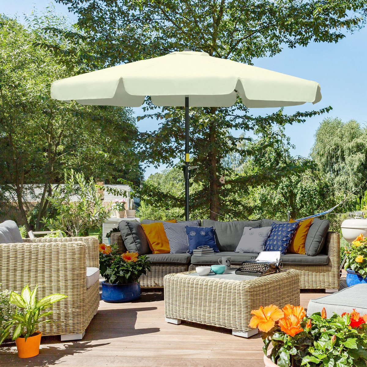 OUTSUNNY Parasol de jardin inclinable protection UV50+ polyester beige