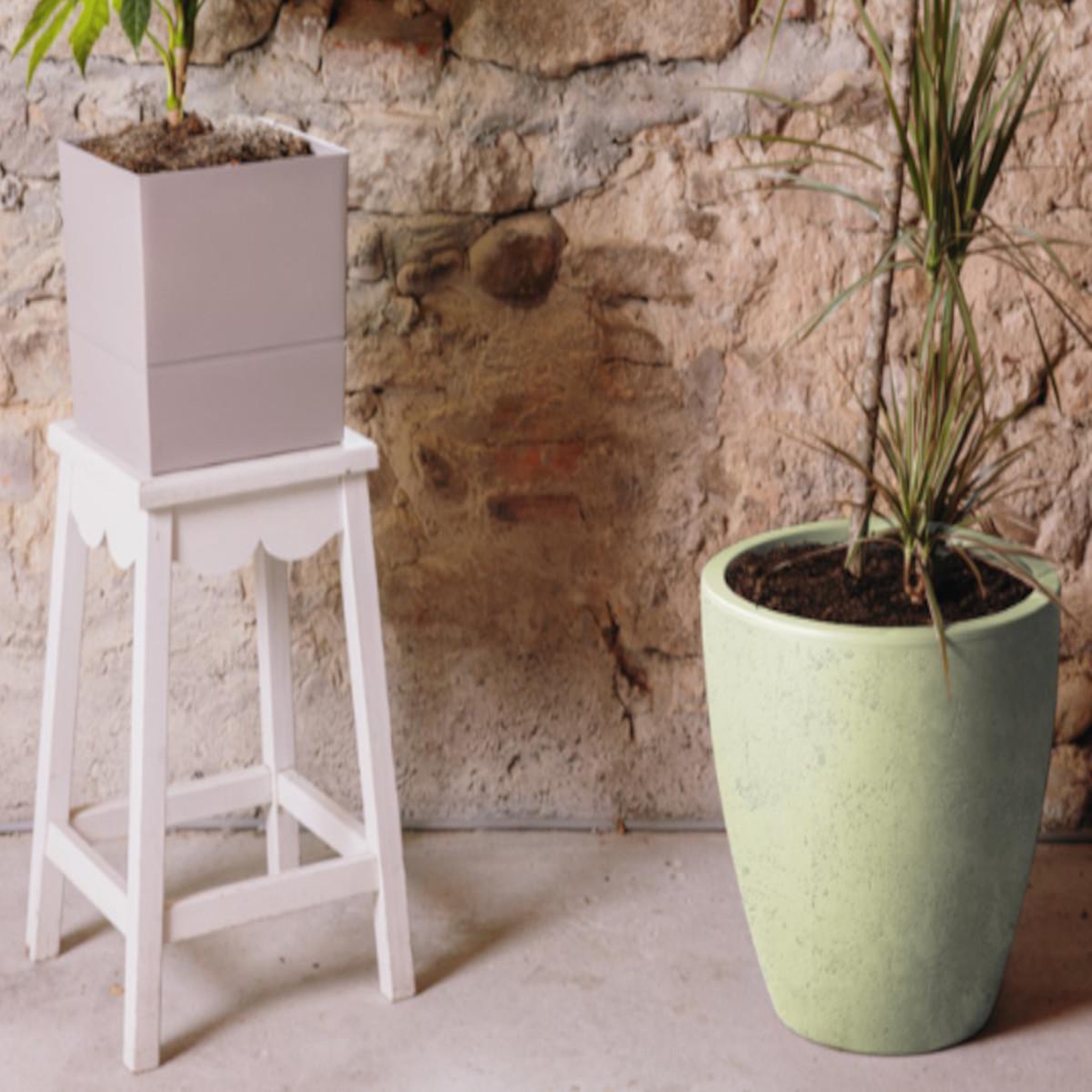 Voir la diapositive 2 : Eda Pot de fleurs conique basalt up - ø 38 x 35 cm - 27 l -  vert amande - eda