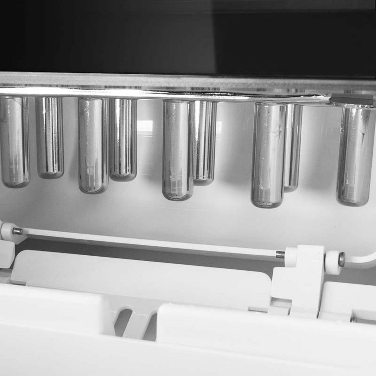 KITCHENCOOK Machine à Glaçons Noire Cubeo Black De La Marque Kitchencook