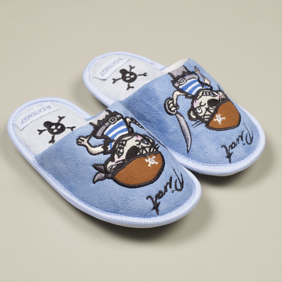 IN EXTENSO Pantoufles garçon du 28 au 35