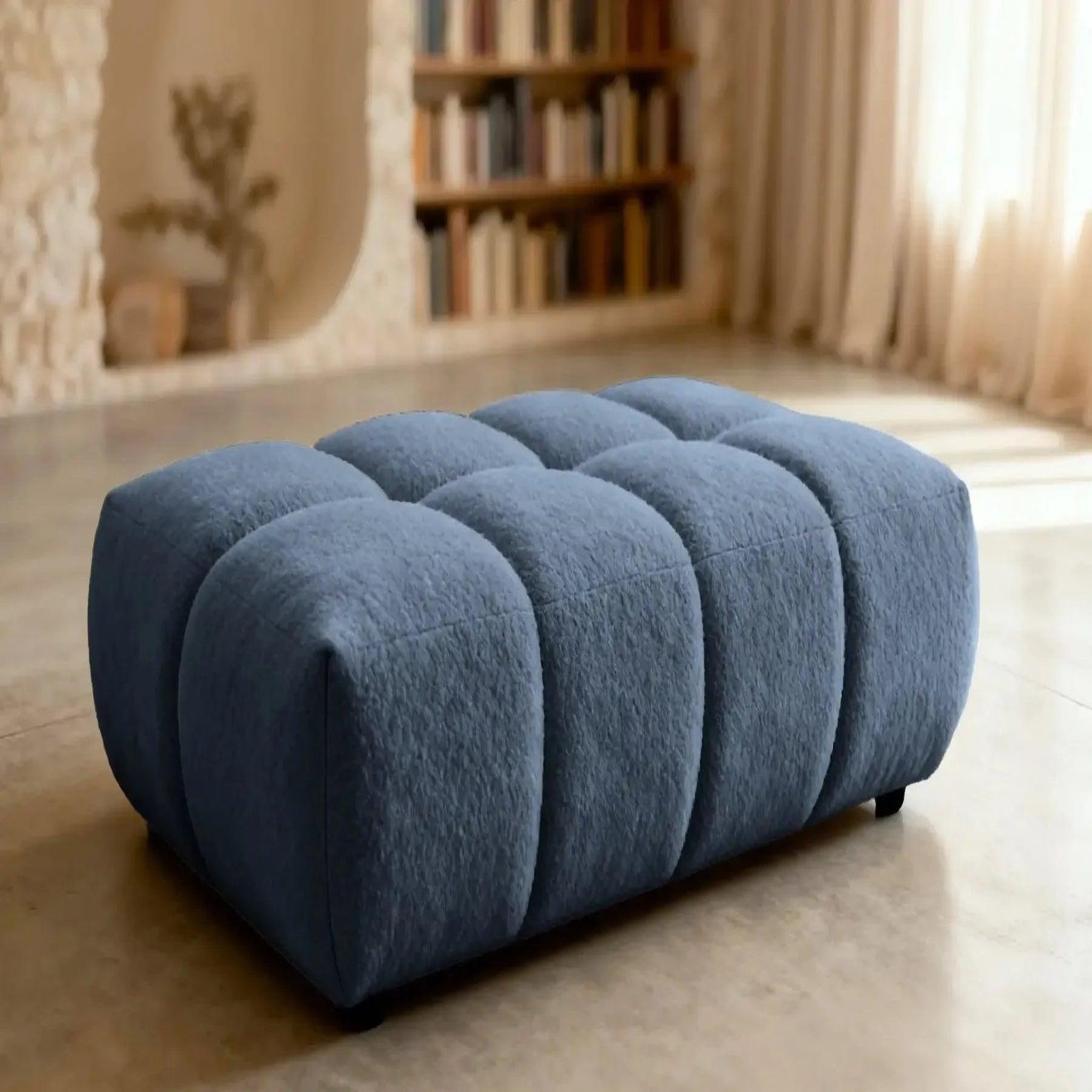 Voir la diapositive 4 : CASANOVA PARIS Alexia - pouf tissu bouclette