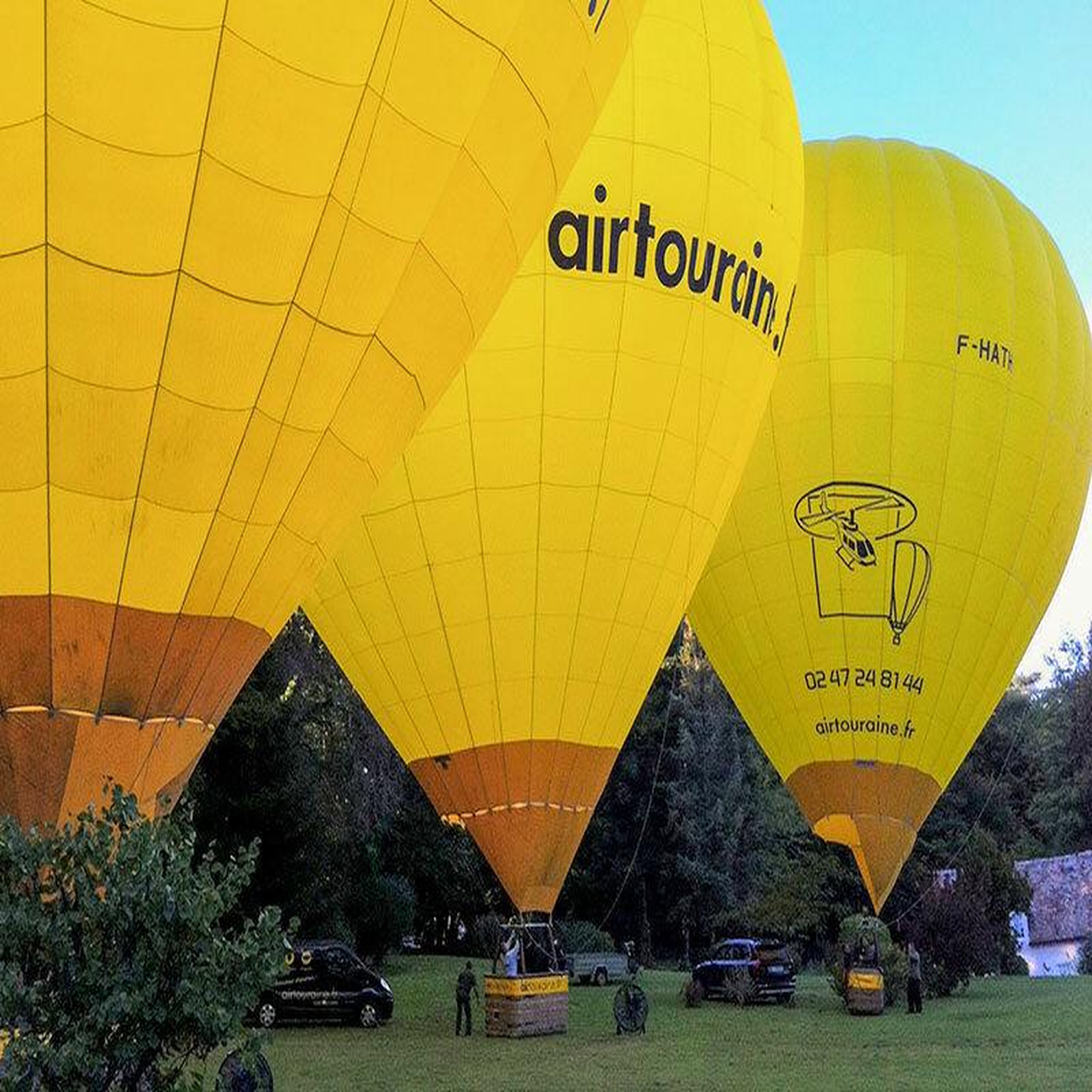 Voir la diapositive 3 : Smartbox Vol en montgolfière avec pilotage au-dessus des châteaux de la Loire - Coffret Cadeau Sport & Aventure
