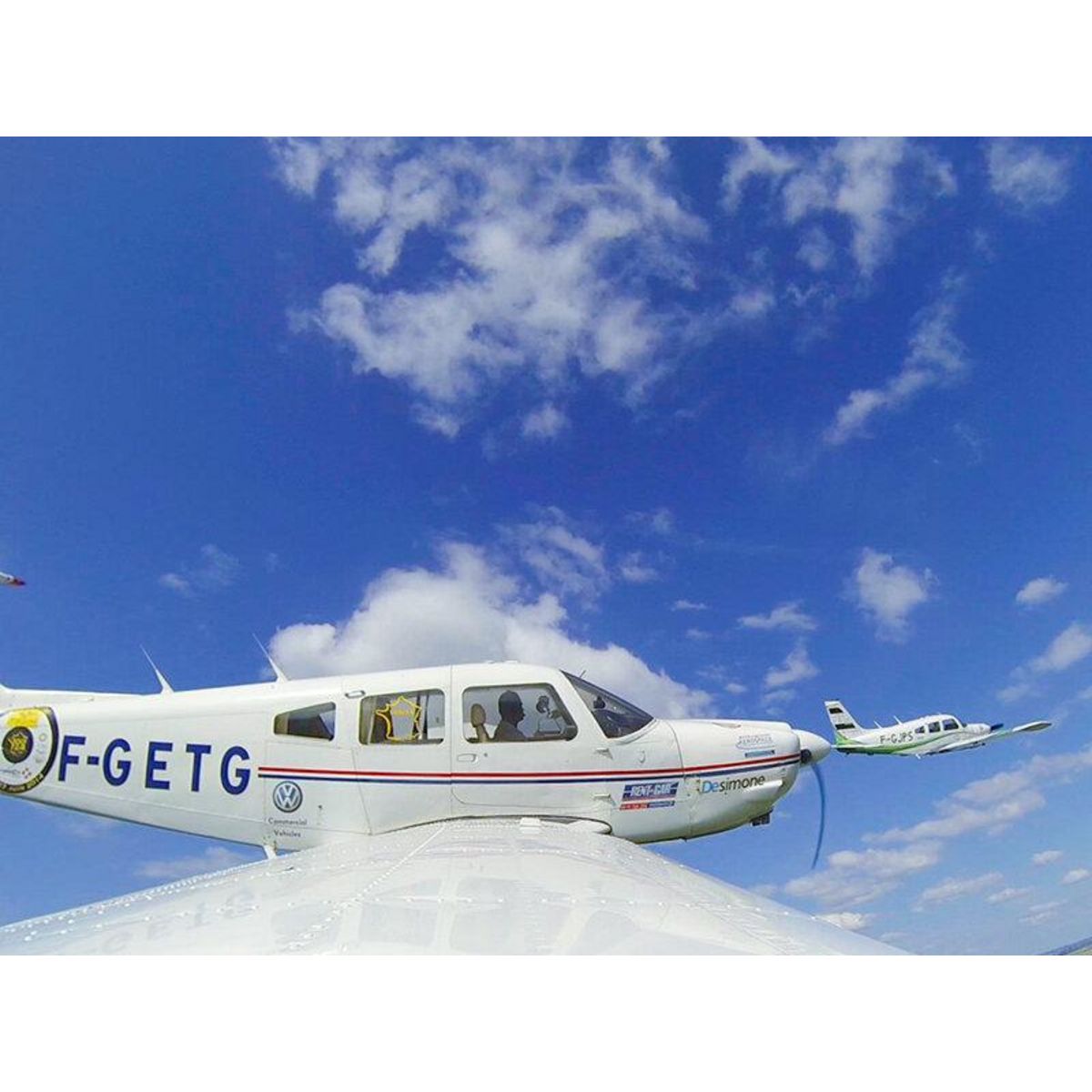 Smartbox Initiation au pilotage d'avion lors d'un vol de 30 min près de Lille - Coffret Cadeau Sport & Aventure