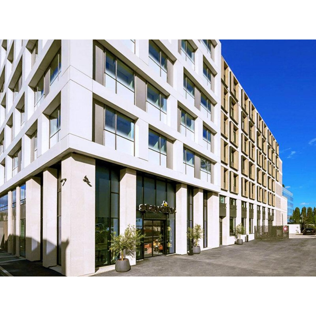 Smartbox Séjour de 2 jours en famille dans un appartement à La Défense à Paris - Coffret Cadeau Séjour