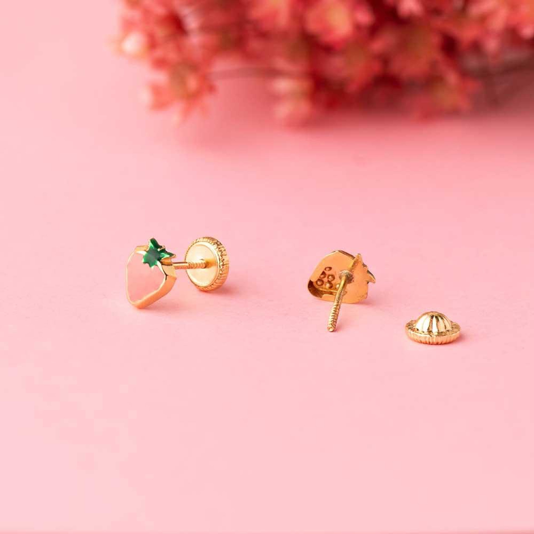 Voir la diapositive 2 : L'ATELIER D'AZUR Boucles d'Oreilles Or 18 Carats 750 Jaune et émail - Fraises