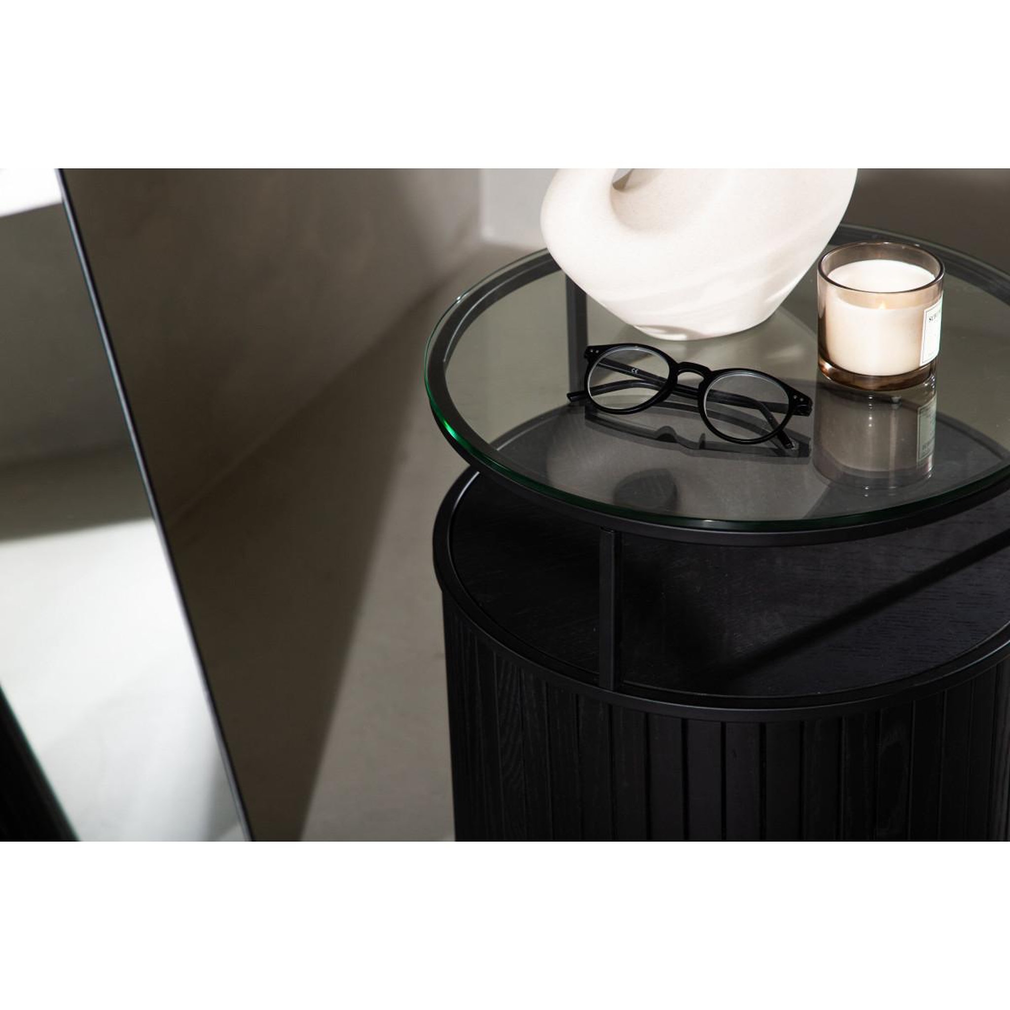 Voir la diapositive 5 : Paris Prix Table d'appoint en verre  bovall  58cm noir
