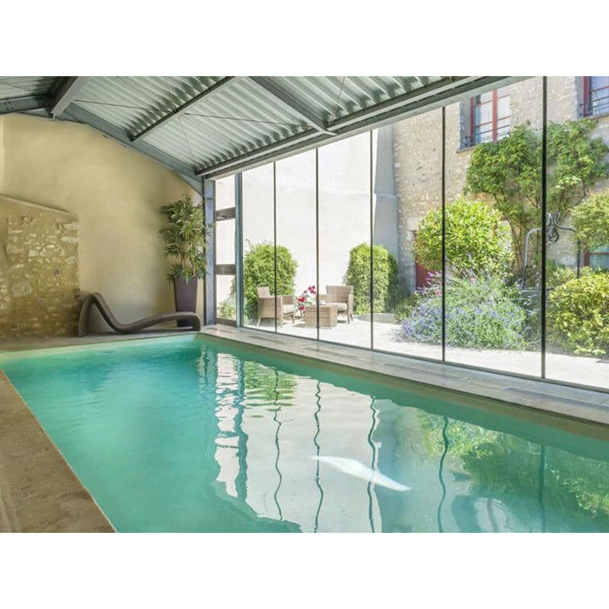 Smartbox 2 jours avec dîner et spa pour 2 à l'Hôtel Aux Vieux Remparts - Coffret Cadeau Séjour