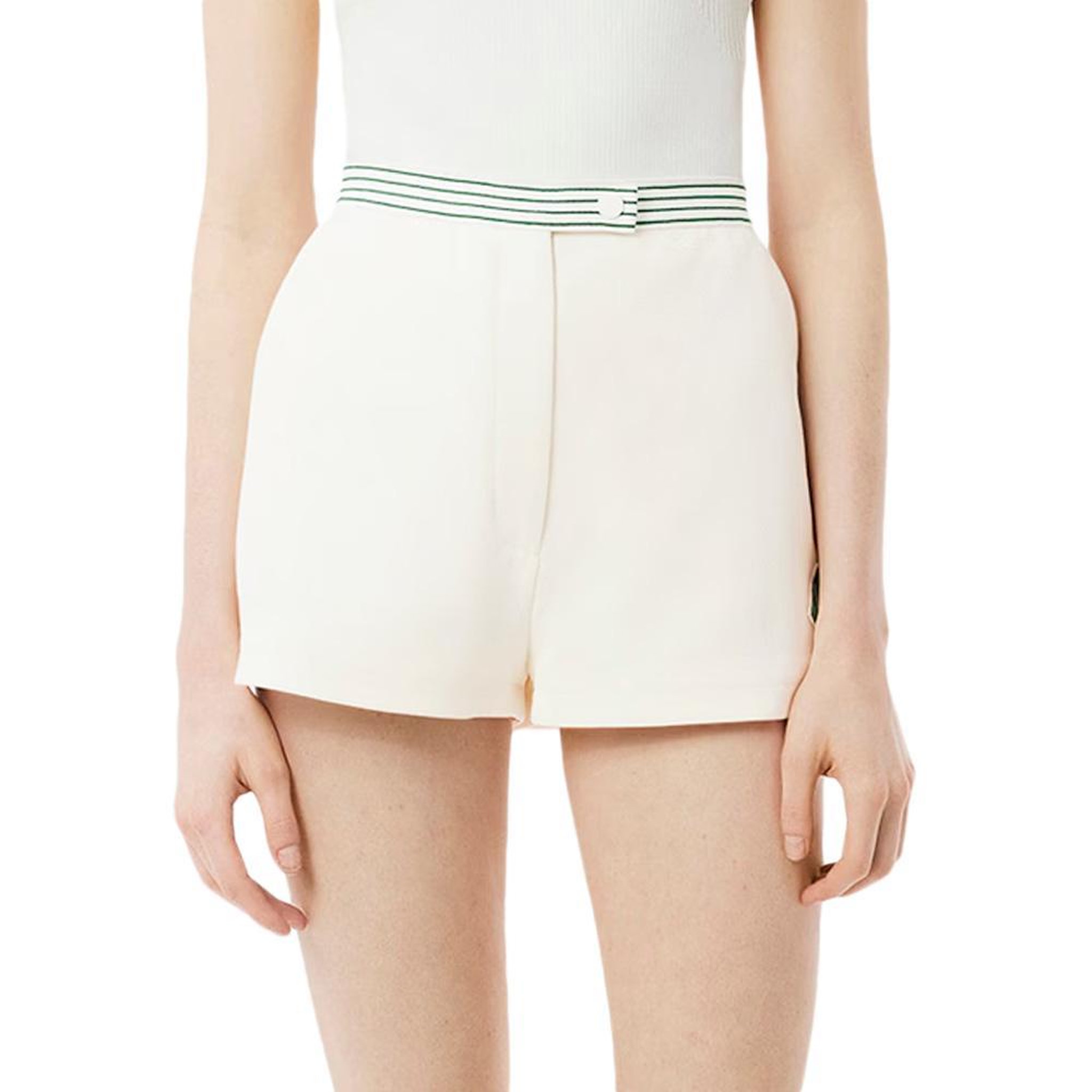 Lacoste Short  Femme Lacoste Runway Wool. Coloris disponibles : Blanc